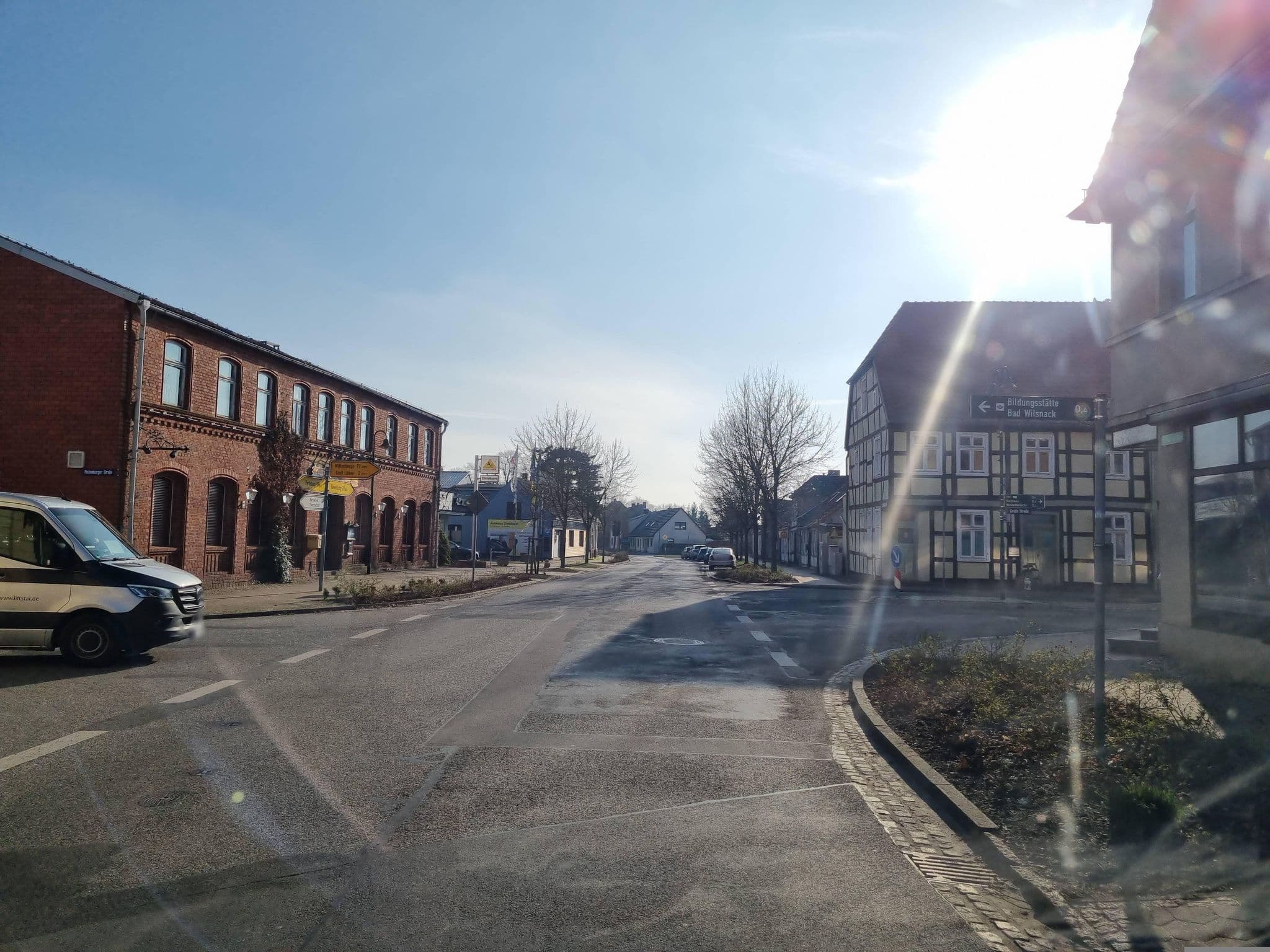 Street view near Pension Hanna, Bad Wilsnack — © dsmm (CC BY-SA · Mapillary)