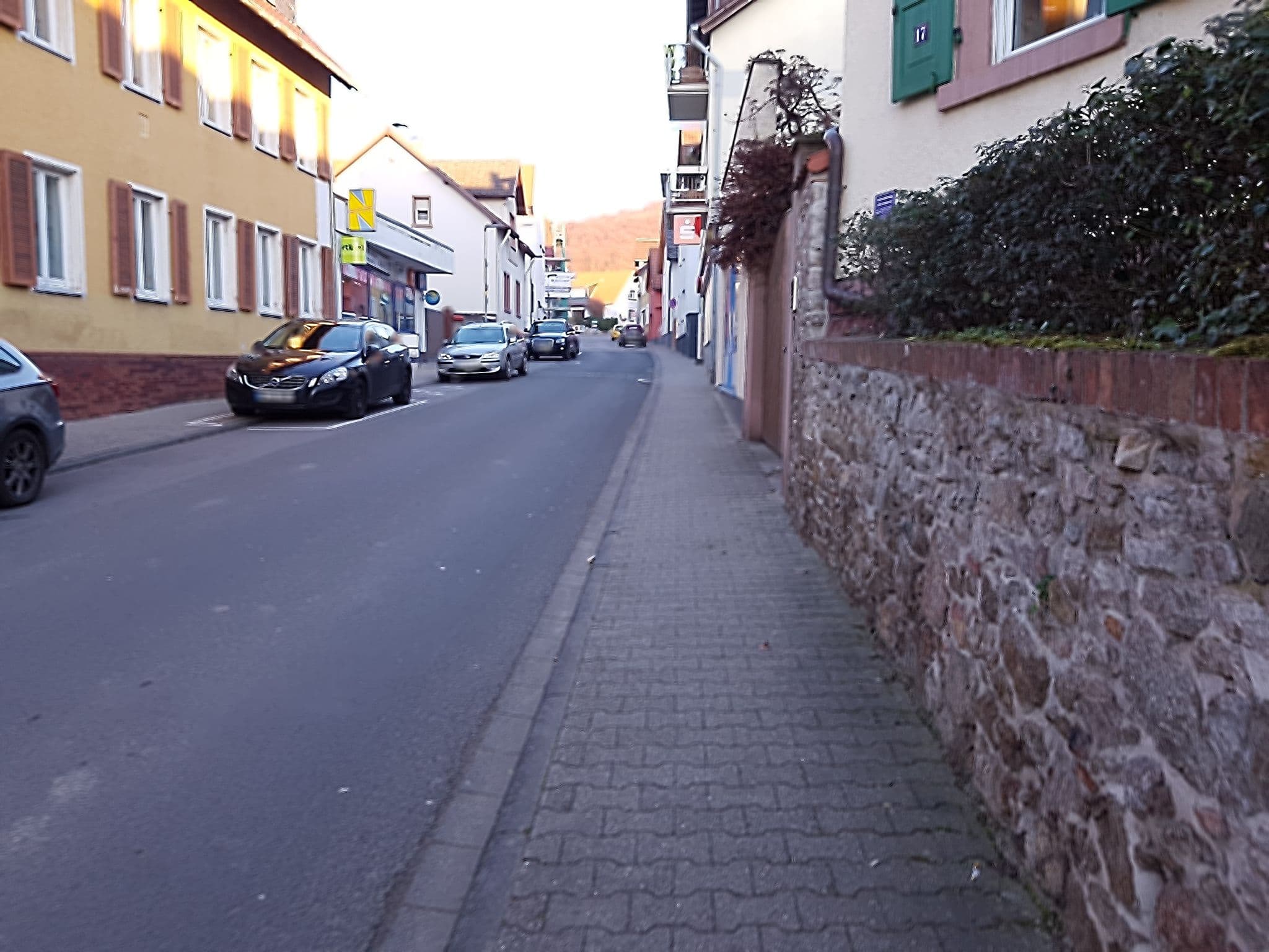 Street view near Alte Brennerei, Alsbach — © jurgenweighardt (CC BY-SA · Mapillary)