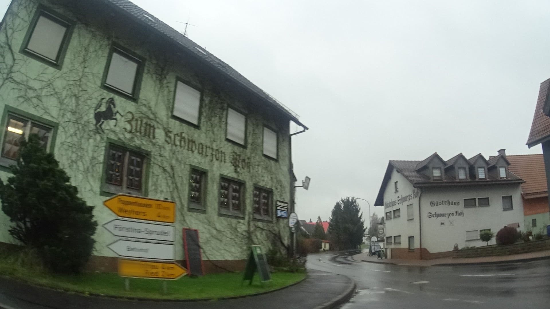 Street view near Gasthof "Zum Schwarzen Ross", Eichenzell — © ramap (CC BY-SA · Mapillary)