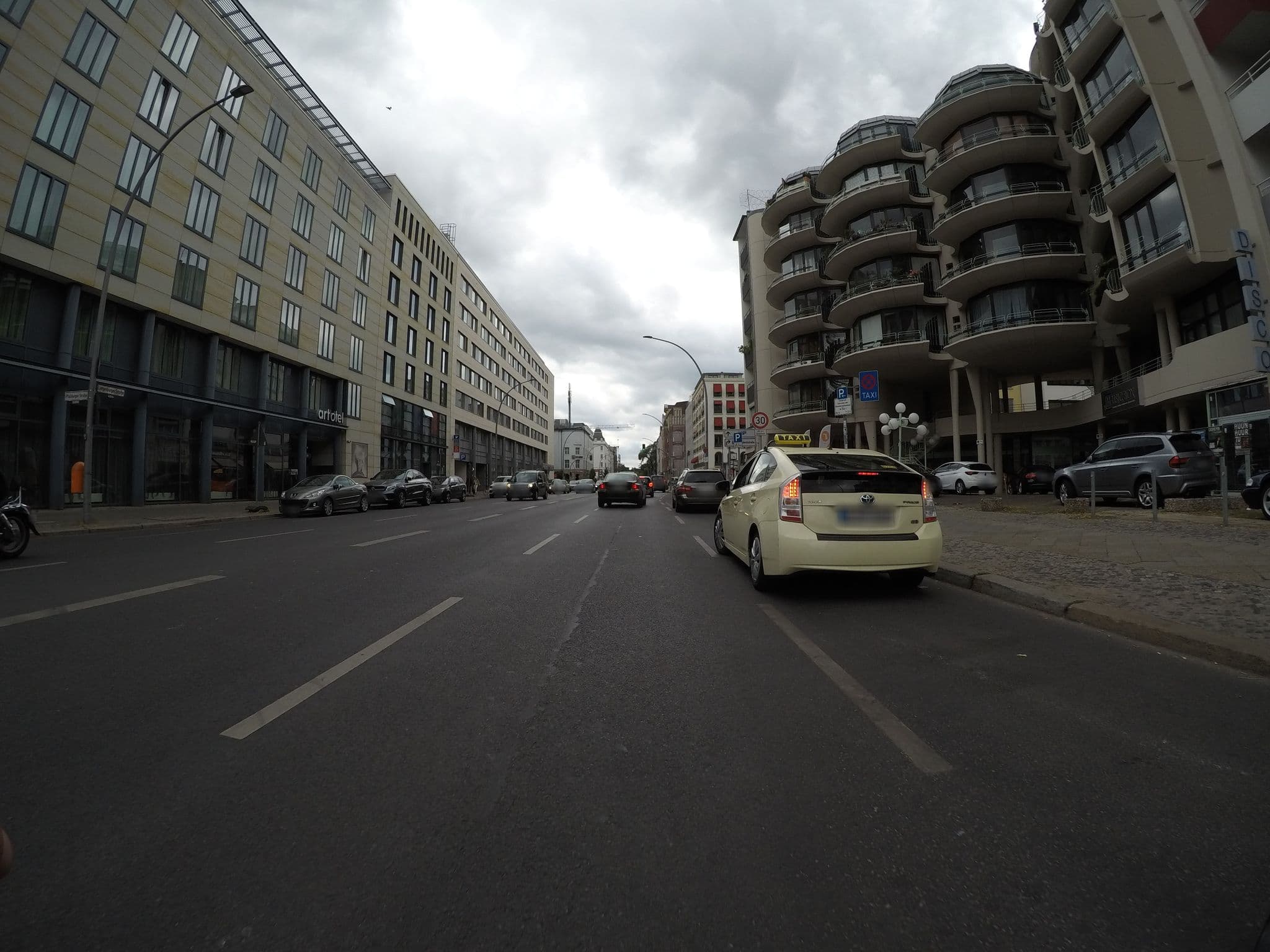 Street view near Mark Apart Hotel, Schöneberg — © kartonage (CC BY-SA · Mapillary)