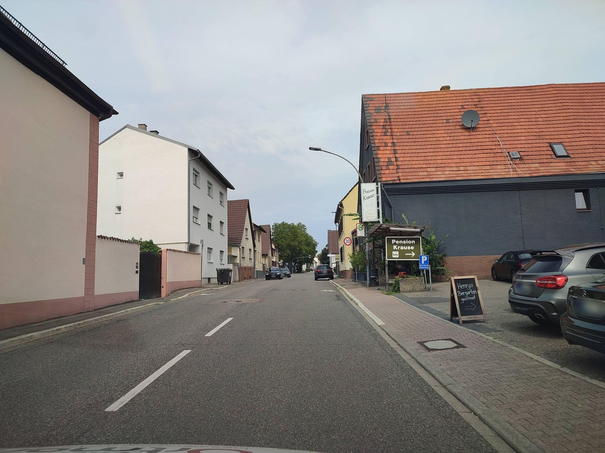 Street view near Pension Krause, Kronau — © karthoo (CC BY-SA · Mapillary)