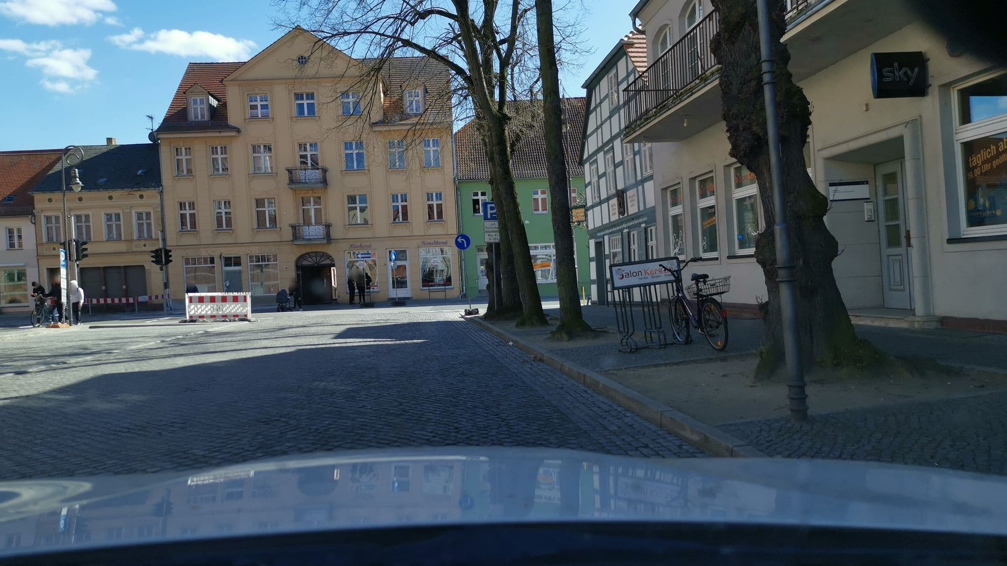 Street view near Zum Goldenen Stern, Jüterbog — © jenki (CC BY-SA · Mapillary)