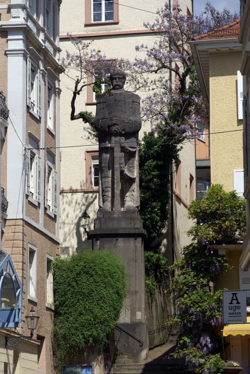 Street view near Suiten-Hotel Depandance Laterne, Baden-Baden — © txllxt (CC BY-SA · Mapillary)
