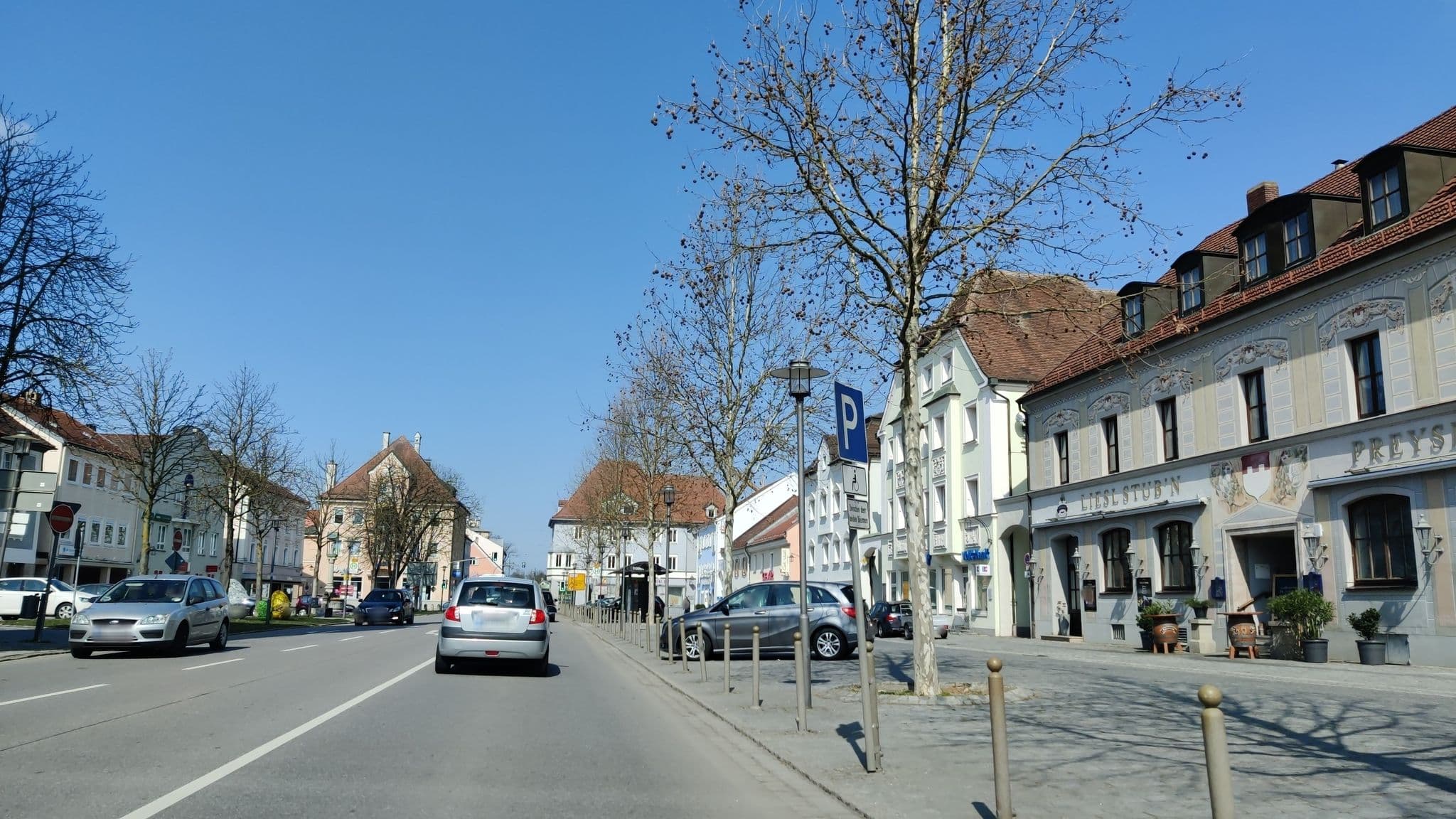 Street view near Hotel Preysinghof, Plattling — © highwayphotograph (CC BY-SA · Mapillary)