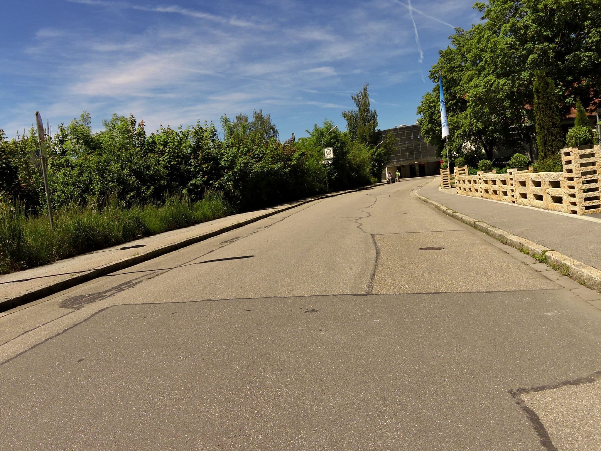 Street view near Drei Rosen, Moosburg — © czmrtn (CC BY-SA · Mapillary)