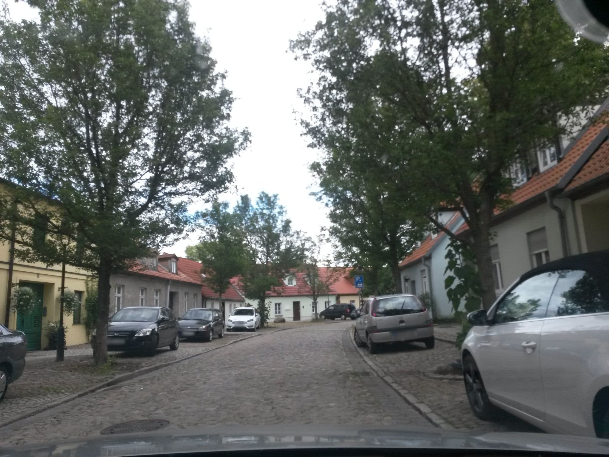Street view near Ferienwohnung in der Altstadt, Angermünde — © rausk (CC BY-SA · Mapillary)