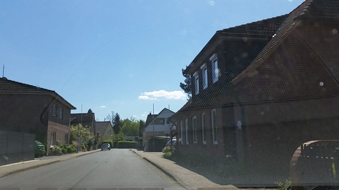 Street view near Lilie-Inn, Schneverdingen — © tian (CC BY-SA · Mapillary)