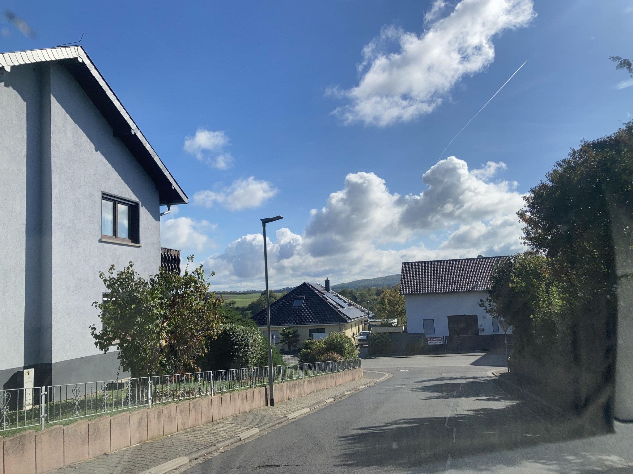 Street view near Pension Lauckhardt, Nidda — © tasmaniadevil (CC BY-SA · Mapillary)