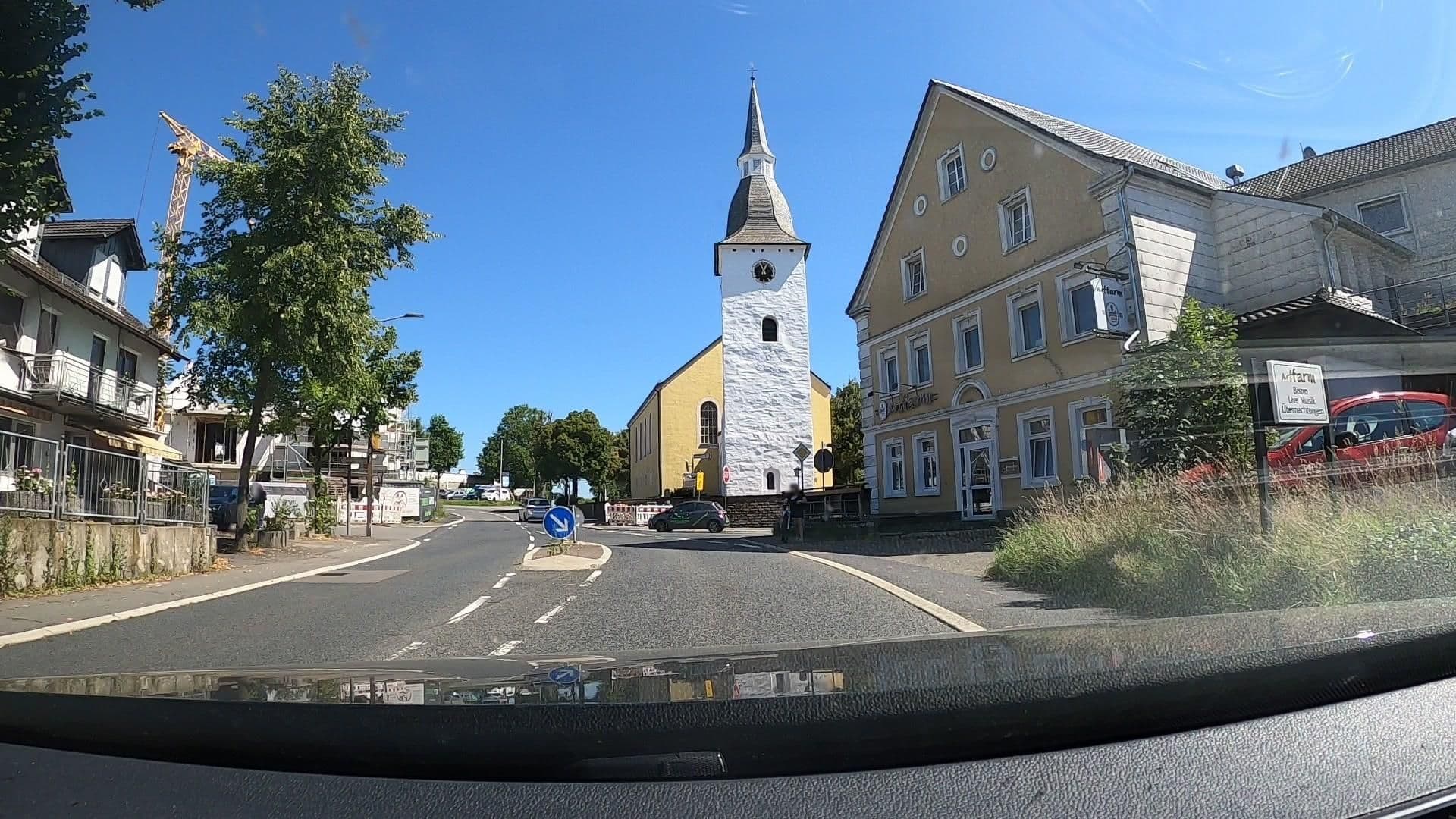 Street view near ArtFarm, Engelskirchen — © uwekoch (CC BY-SA · Mapillary)