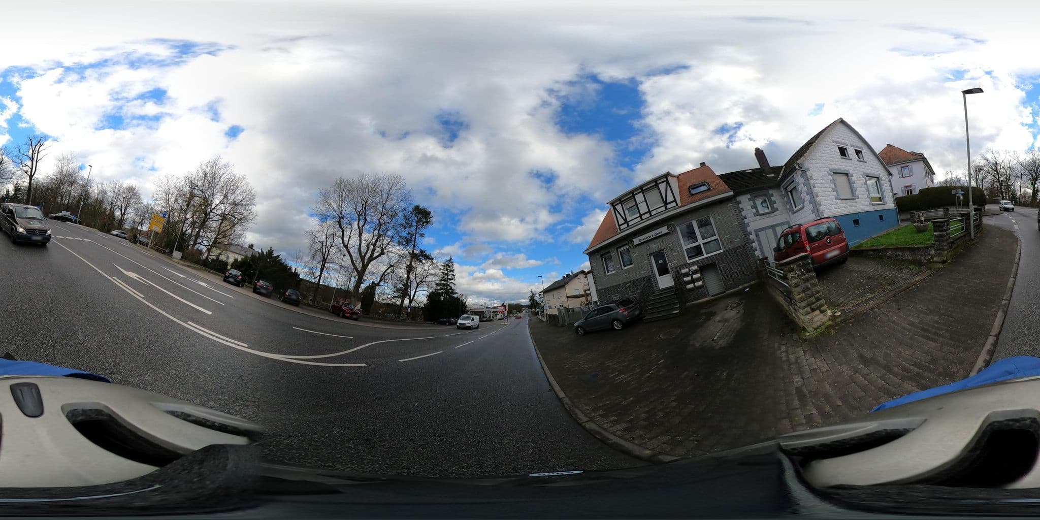 Street view near Deutsches Haus, Florstadt — © tmka (CC BY-SA · Mapillary)