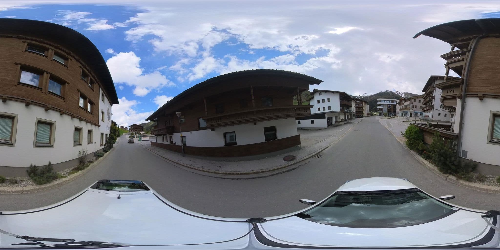 Street view near Frühstückspension Willeiter, Tux — © osmplus_org (CC BY-SA · Mapillary)
