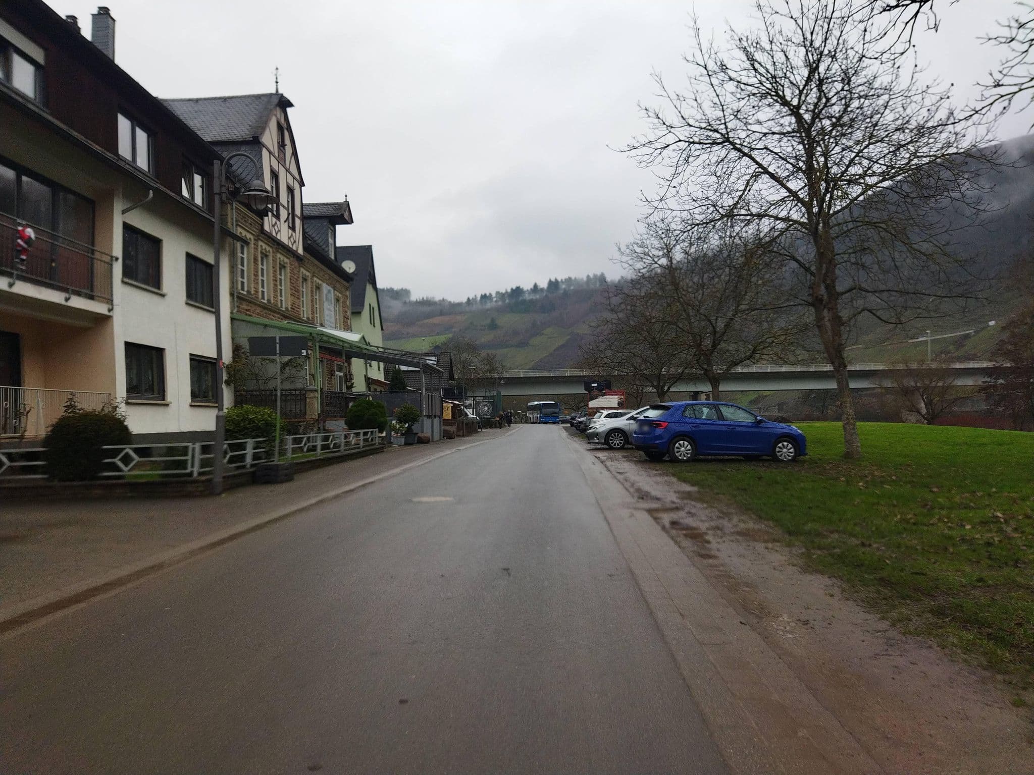 Street view near Landhaus Am Ufer, Kröv — © changchun1 (CC BY-SA · Mapillary)