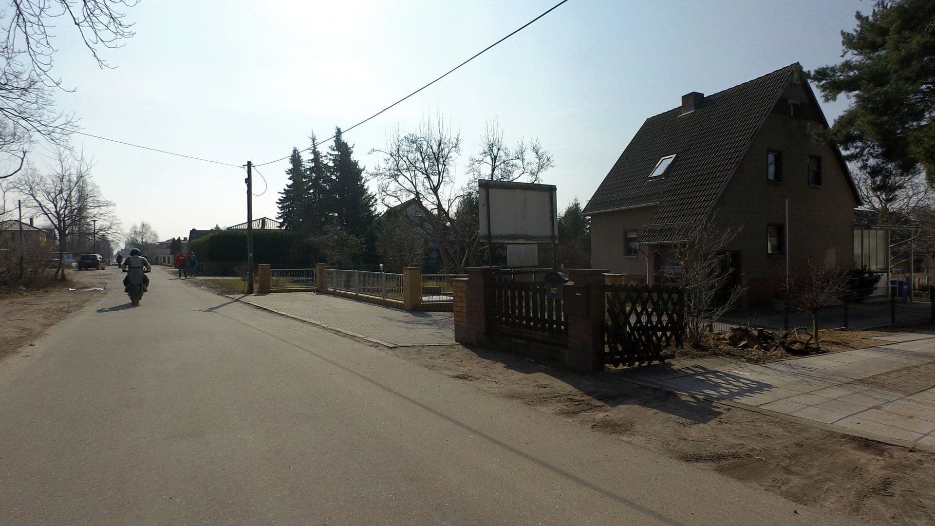Street view near Ferienwohnung Stella, Werder — © moenk (CC BY-SA · Mapillary)