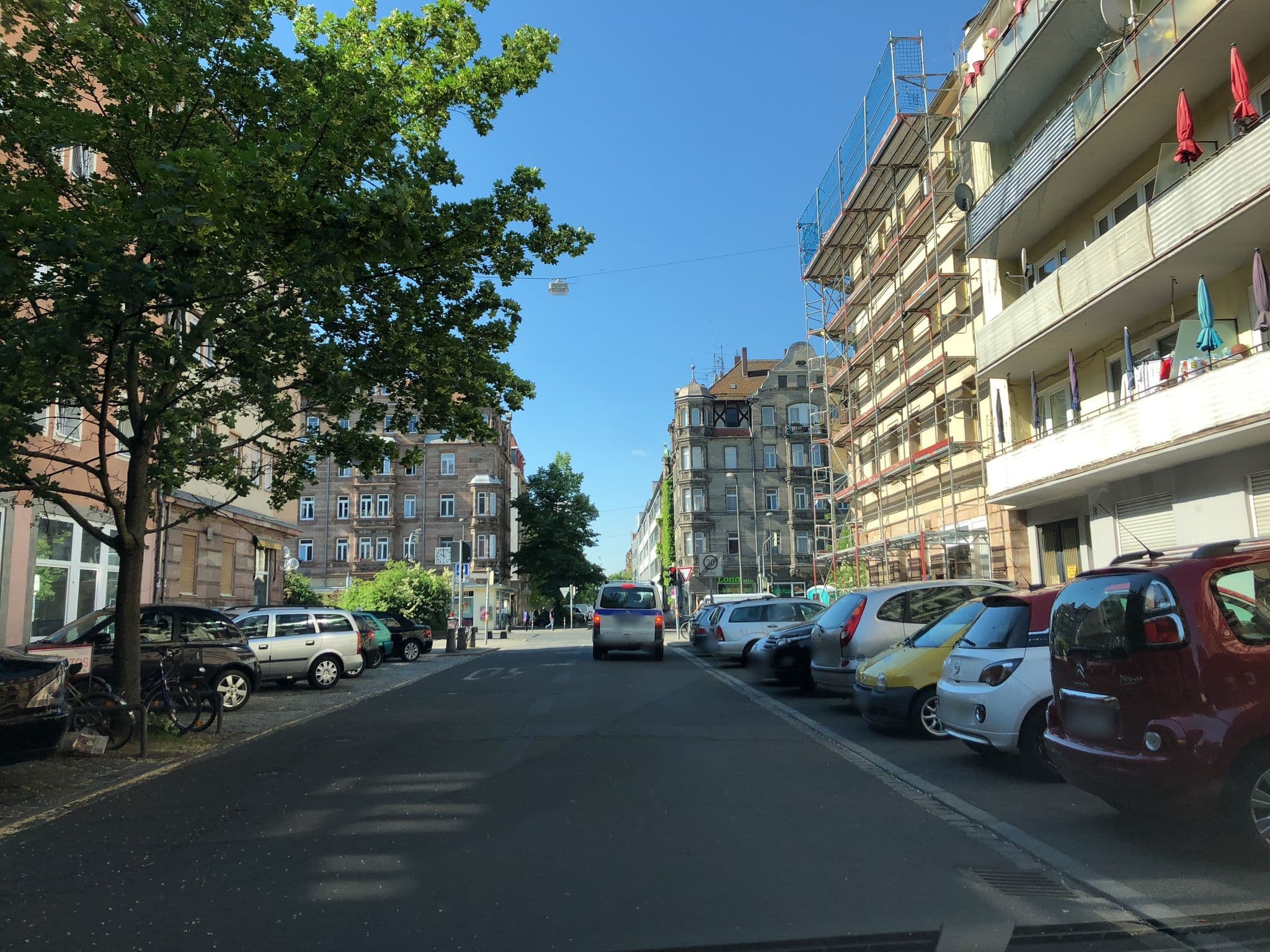 Street view near Pension Nova, Nuremberg — © vadi (CC BY-SA · Mapillary)