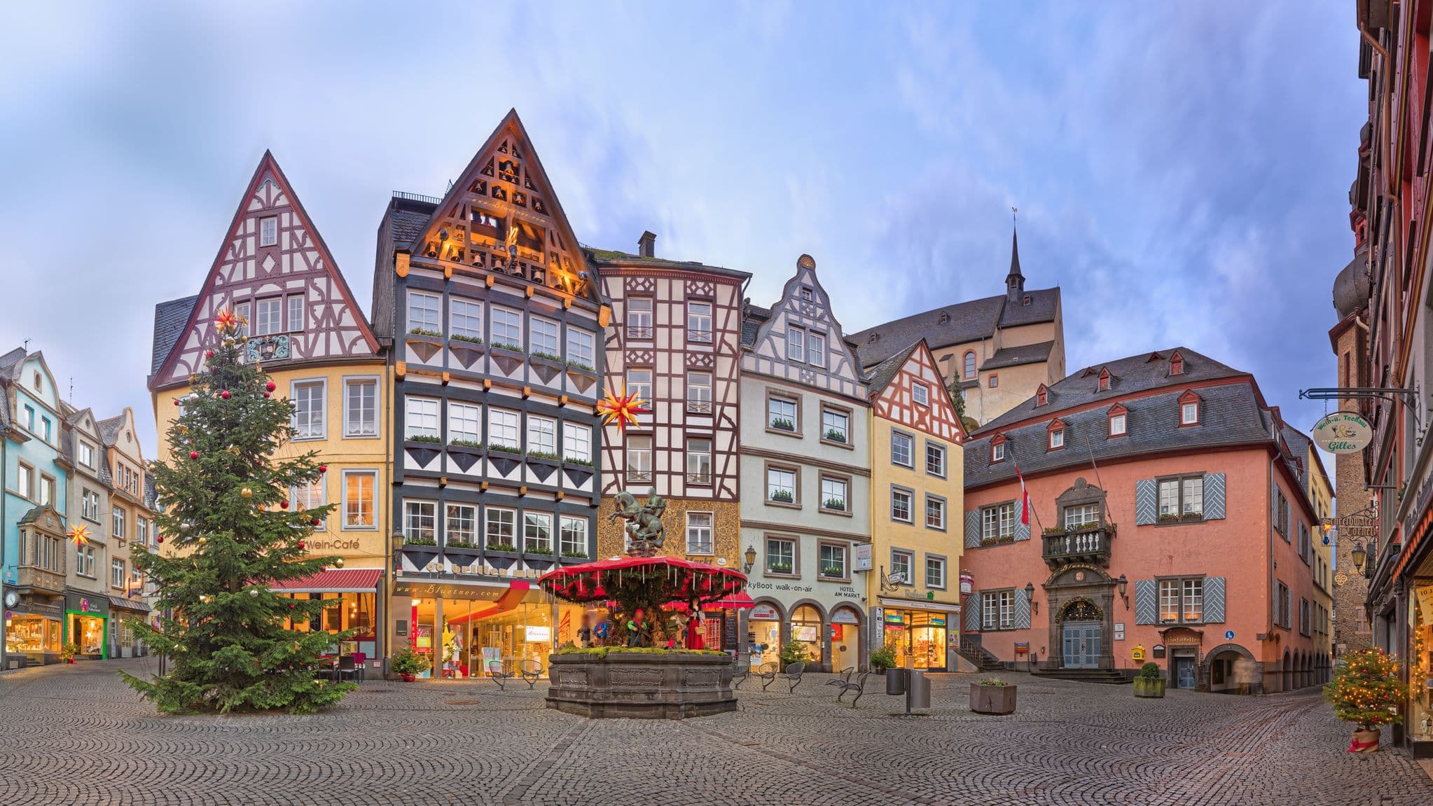 Street view near Hotel am Markt, Cochem — © bluetner (CC BY-SA · Mapillary)