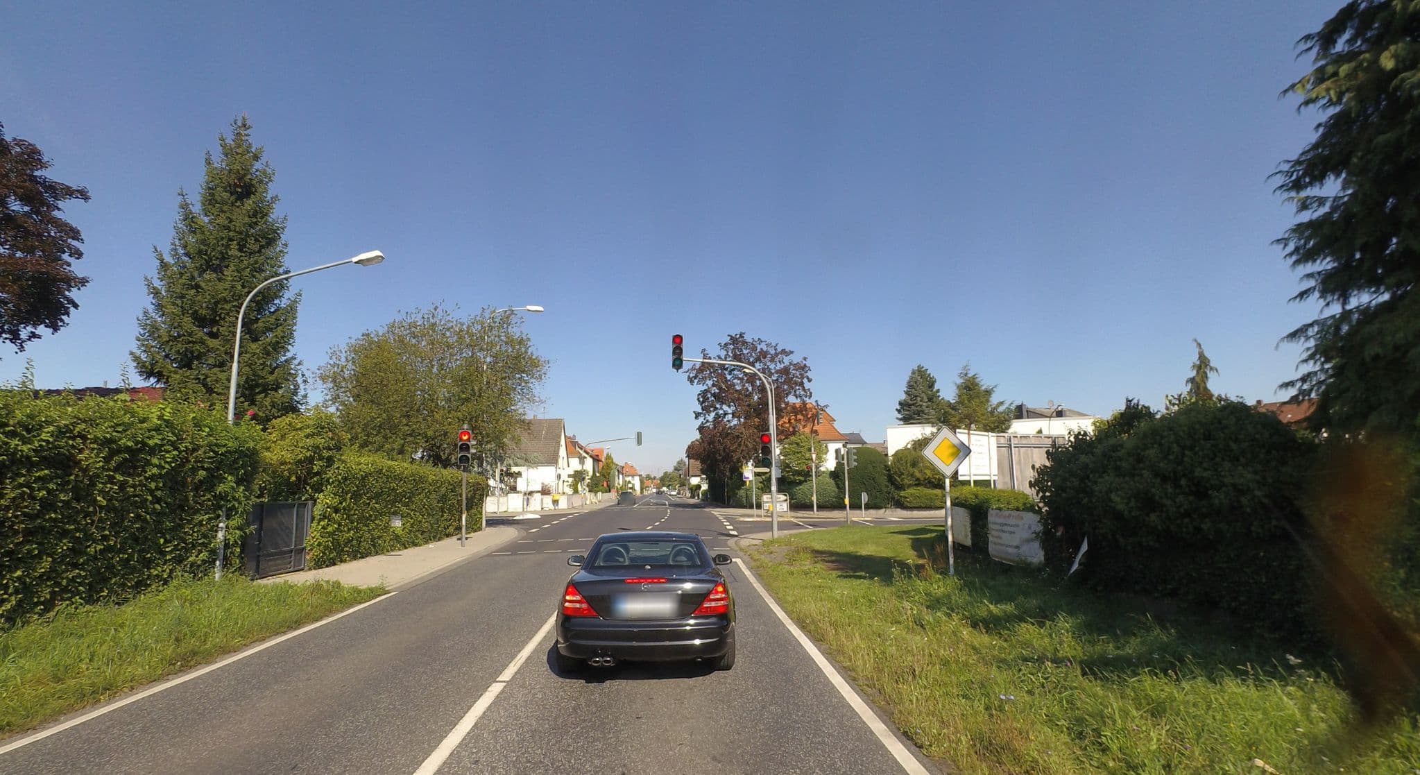 Street view near Wohnmobilstellplatz am Schwimmbad, Seligenstadt — © schulf (CC BY-SA · Mapillary)