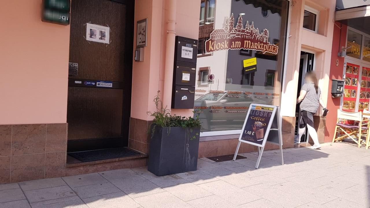 Street view near Hotel Hüttl, Worms — © changchun1 (CC BY-SA · Mapillary)
