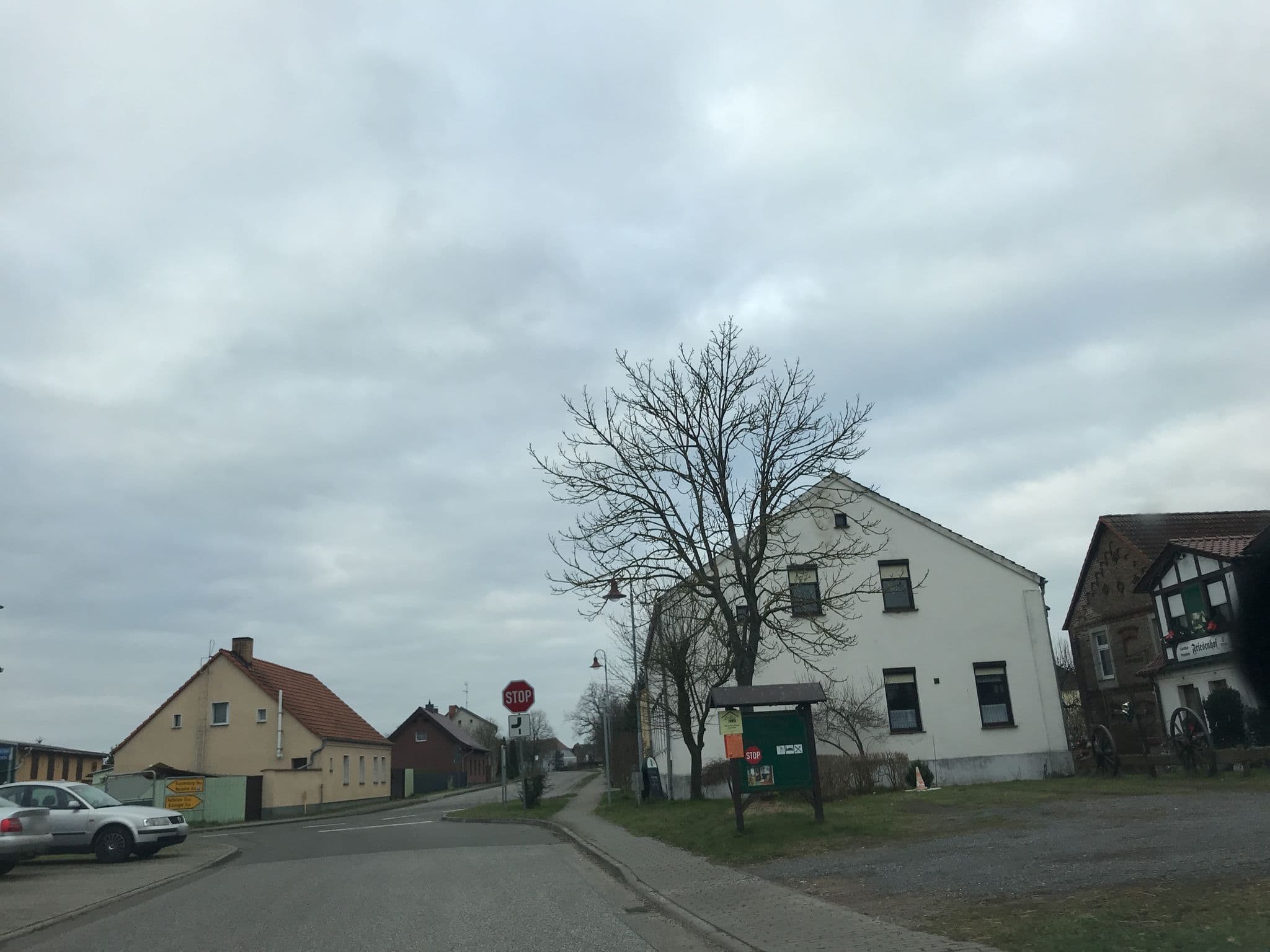 Street view near Pension Friesenhof, Nennhausen — © tb4711 (CC BY-SA · Mapillary)