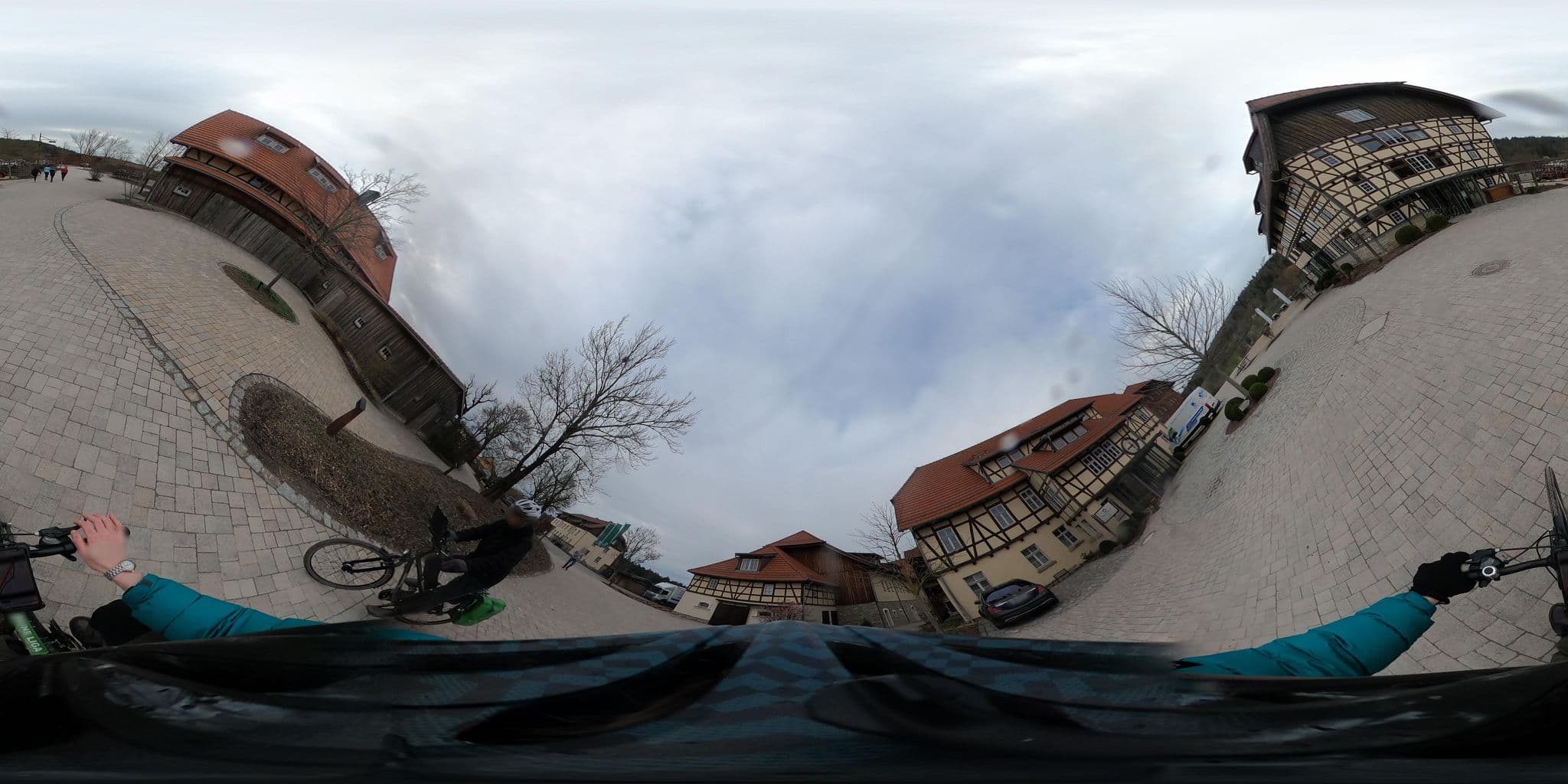 Street view near Spa & GolfResort Weimarer Land, Blankenhain — © Mobilitaetswerk (CC BY-SA · Mapillary)