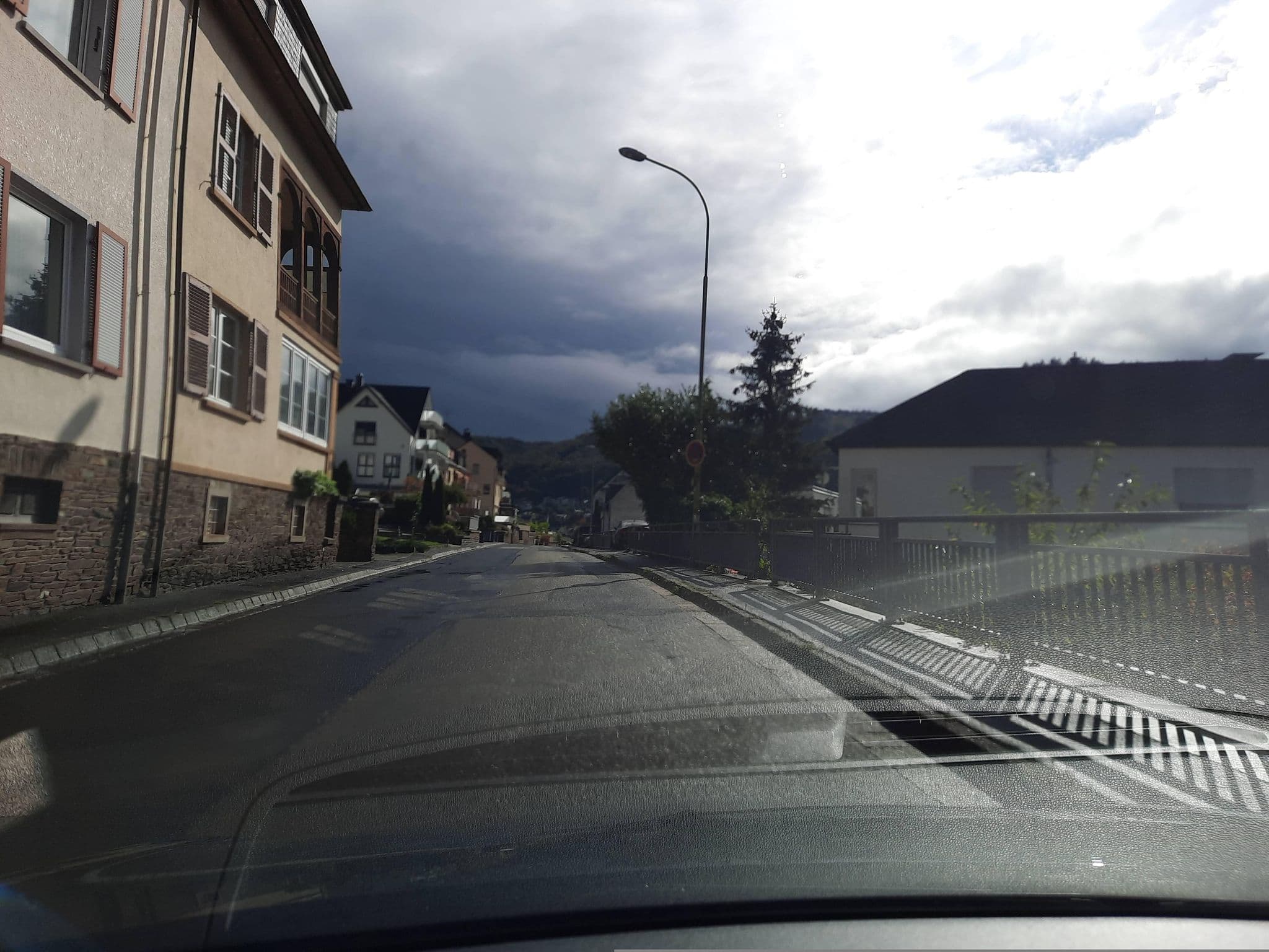 Street view near Gasthaus Lenz, Cochem — © Lowiekse (CC BY-SA · Mapillary)