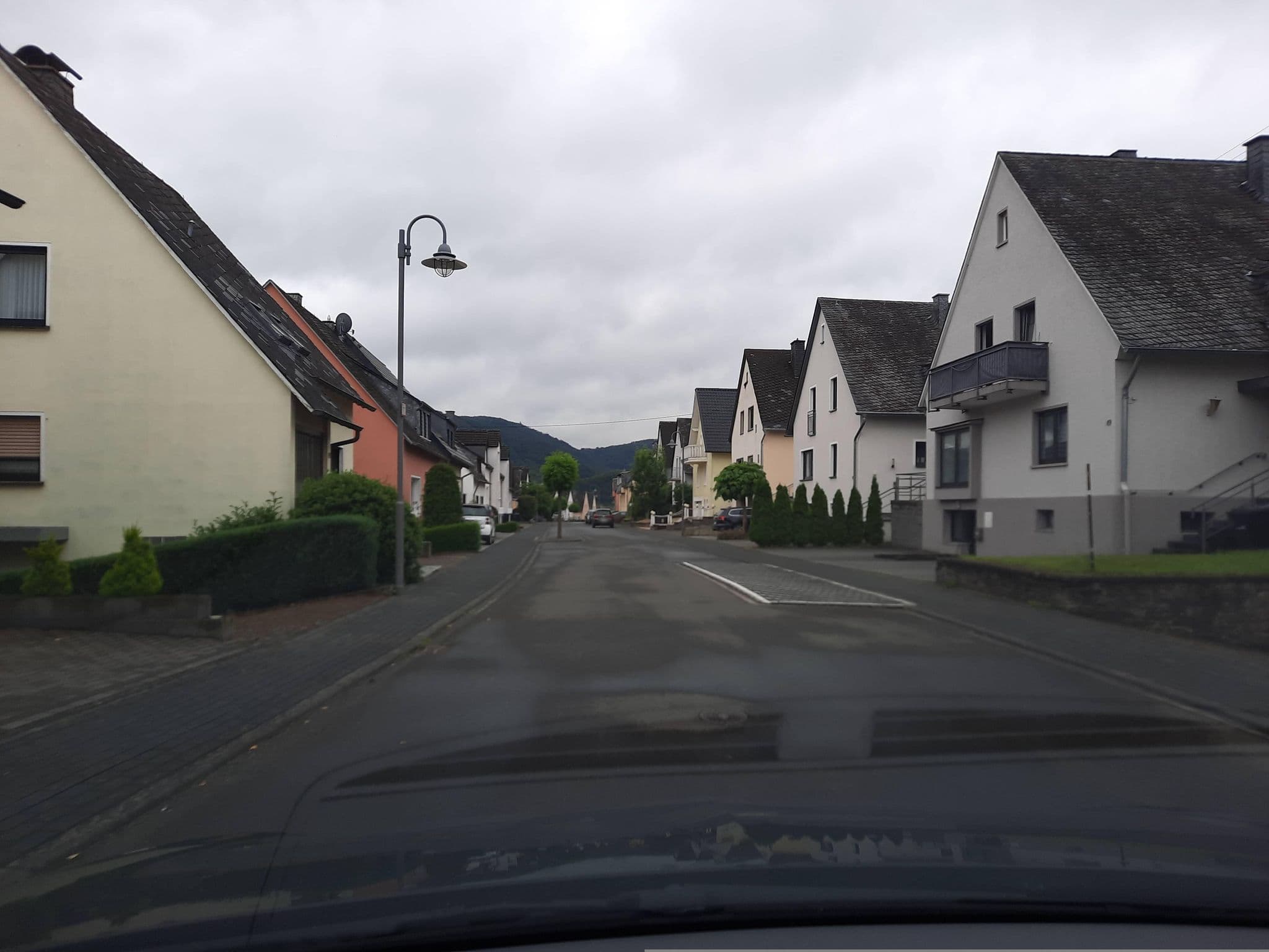 Street view near Pension Haus Dorothea, Bernkastel-Kues — © Lowiekse (CC BY-SA · Mapillary)