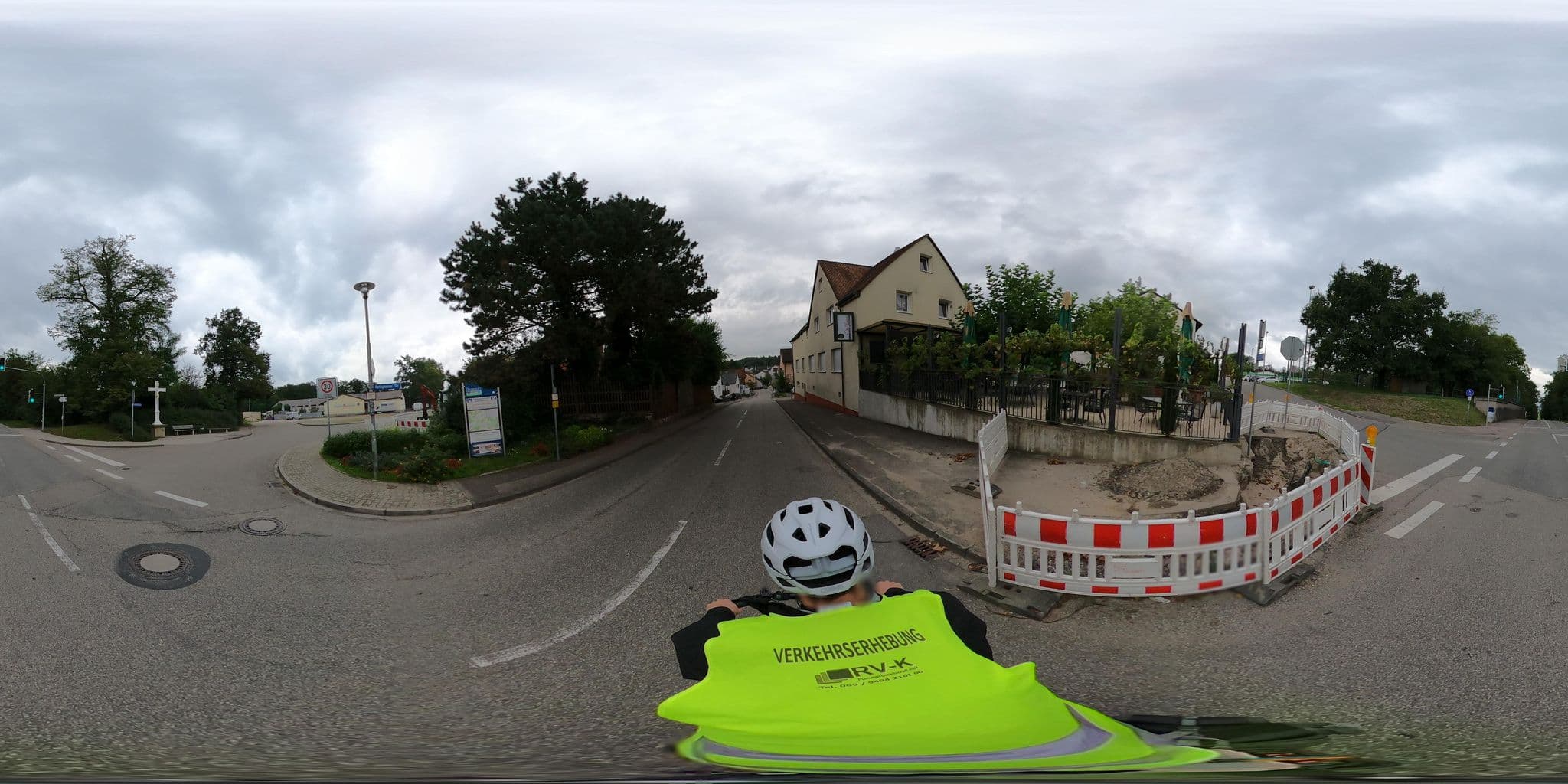 Street view near Ristorante Da Gianni, Östringen — © RadNETZ (CC BY-SA · Mapillary)