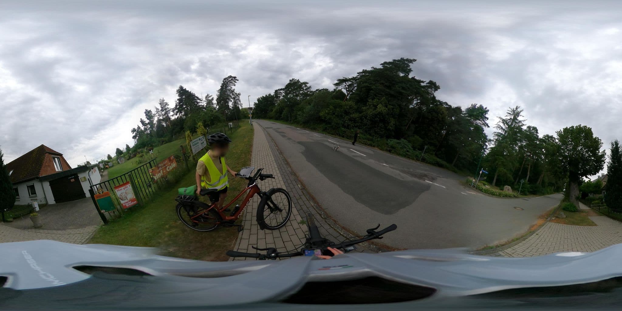 Street view near Stellplatz Barnin, Crivitz — © Mobilitaetswerk (CC BY-SA · Mapillary)