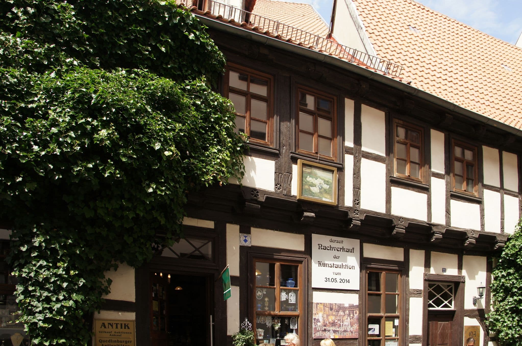 Street view near Hotel Adelheid, Quedlinburg — © allefm (CC BY-SA · Mapillary)