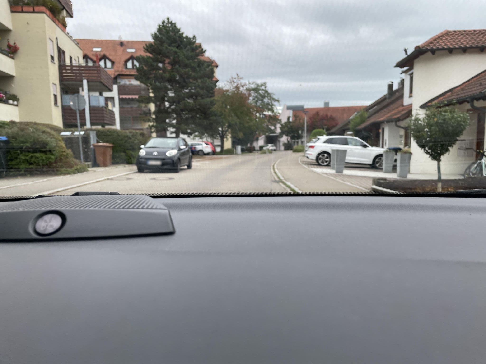 Street view near Ferienwohnung Familie Fissl, Friedrichshafen — © LittleB (CC BY-SA · Mapillary)