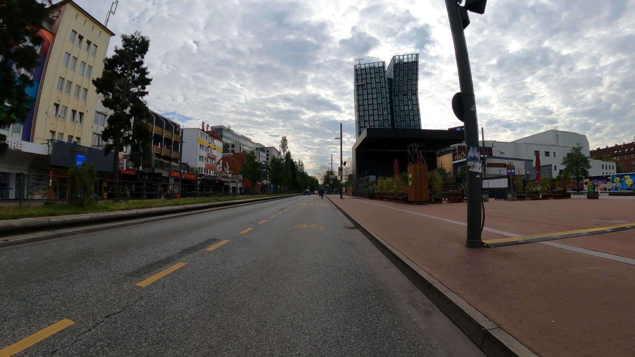Street view near Pyjama Park Hotel & Hostel St. Pauli, St. Pauli — © veloroute_hamburg (CC BY-SA · Mapillary)