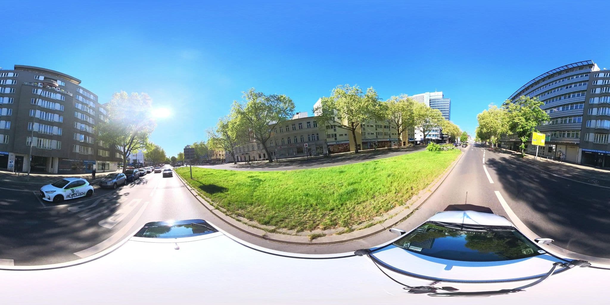 Street view near Hotel Zu Hause, Schöneberg — © osmplus_org (CC BY-SA · Mapillary)