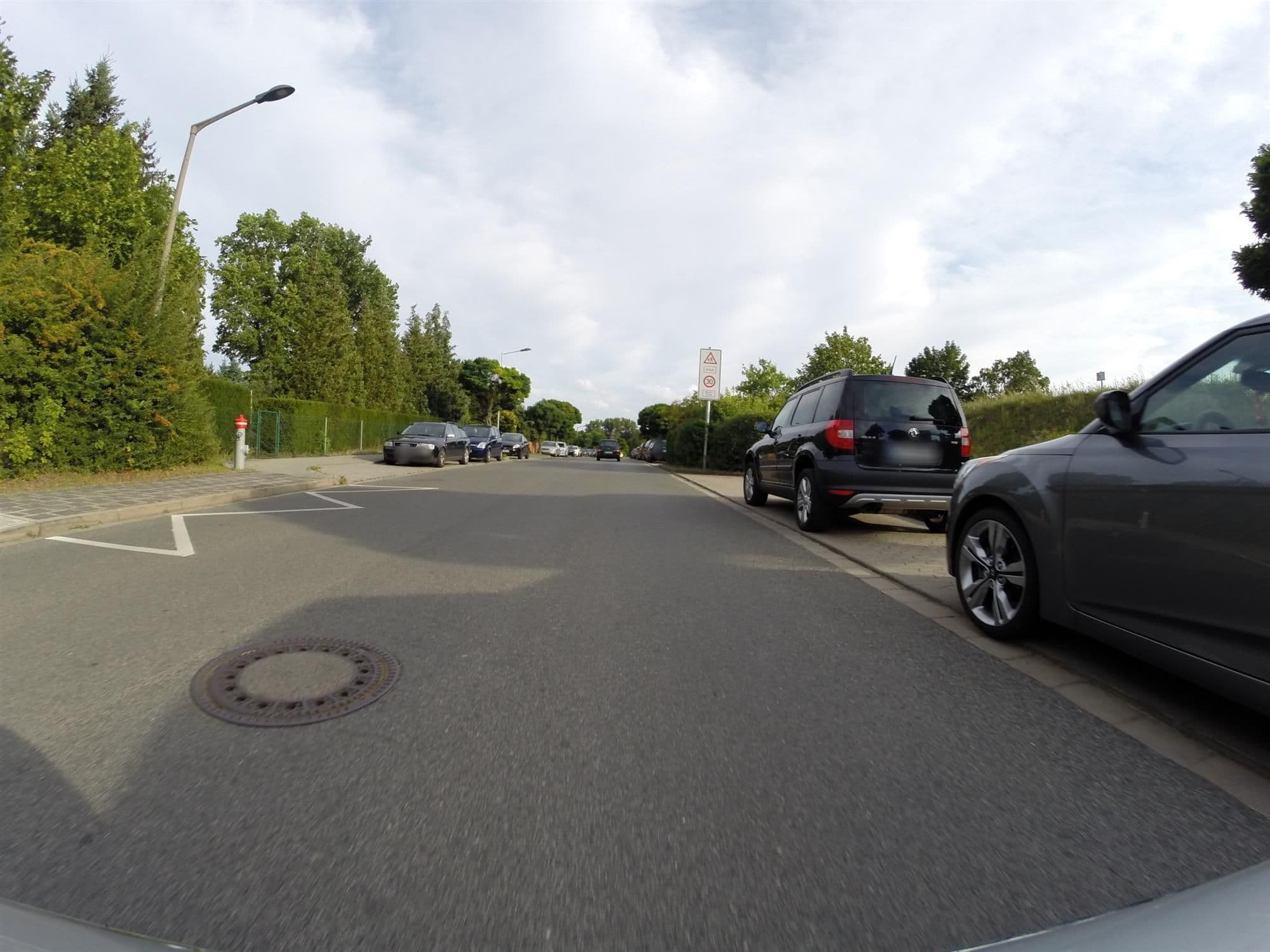 Street view near Kristall Palm Beach, Stein — © ahzf (CC BY-SA · Mapillary)