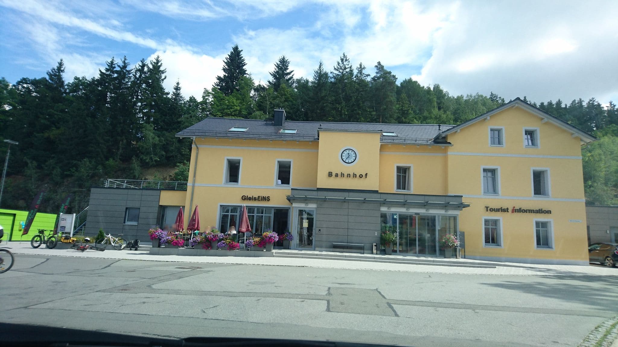Street view near Gleis Eins, Naila — © hdmn (CC BY-SA · Mapillary)