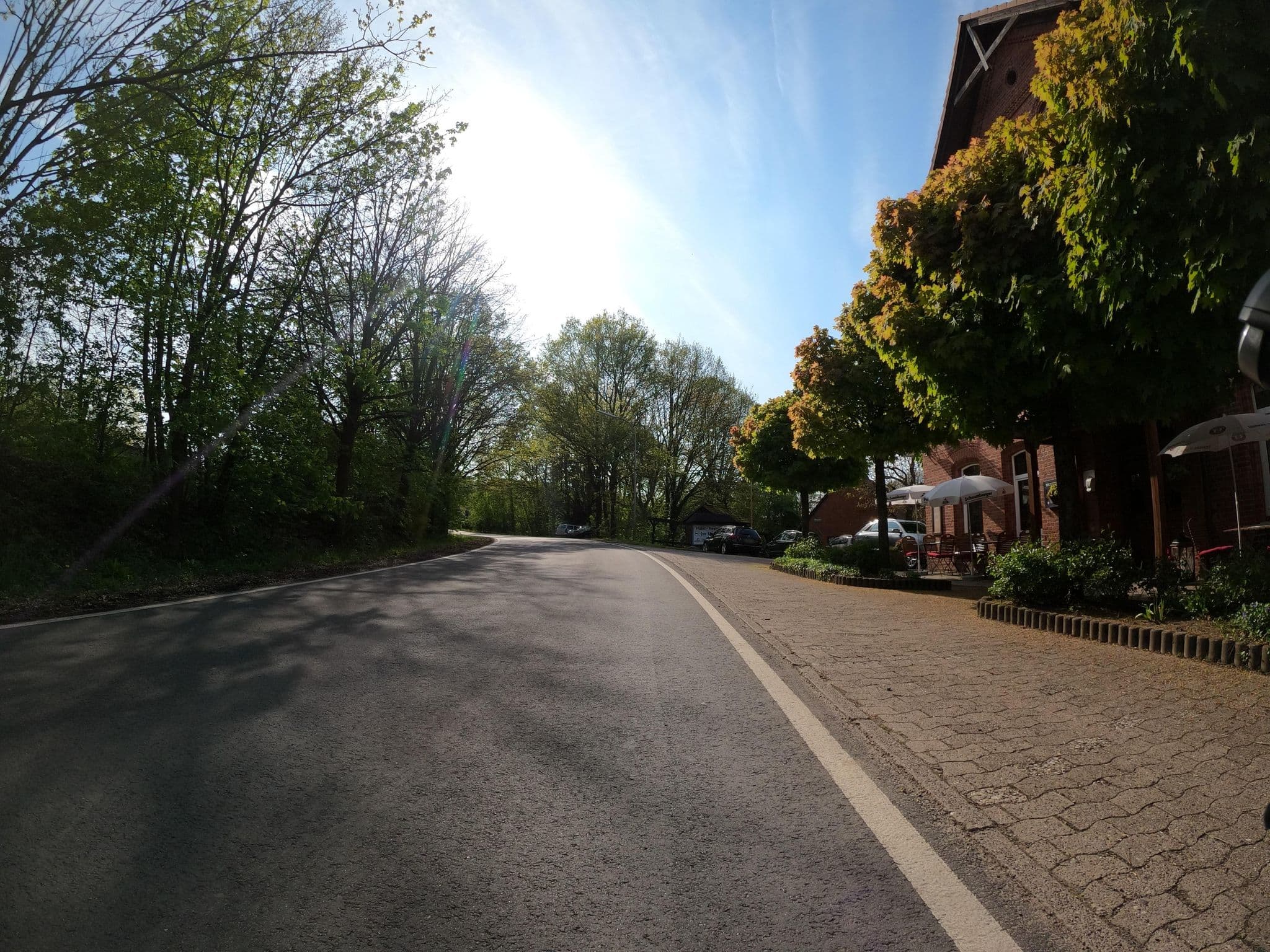 Street view near Hotel Restaurant Zur Erholung, Auhagen — © Langfahrer (CC BY-SA · Mapillary)