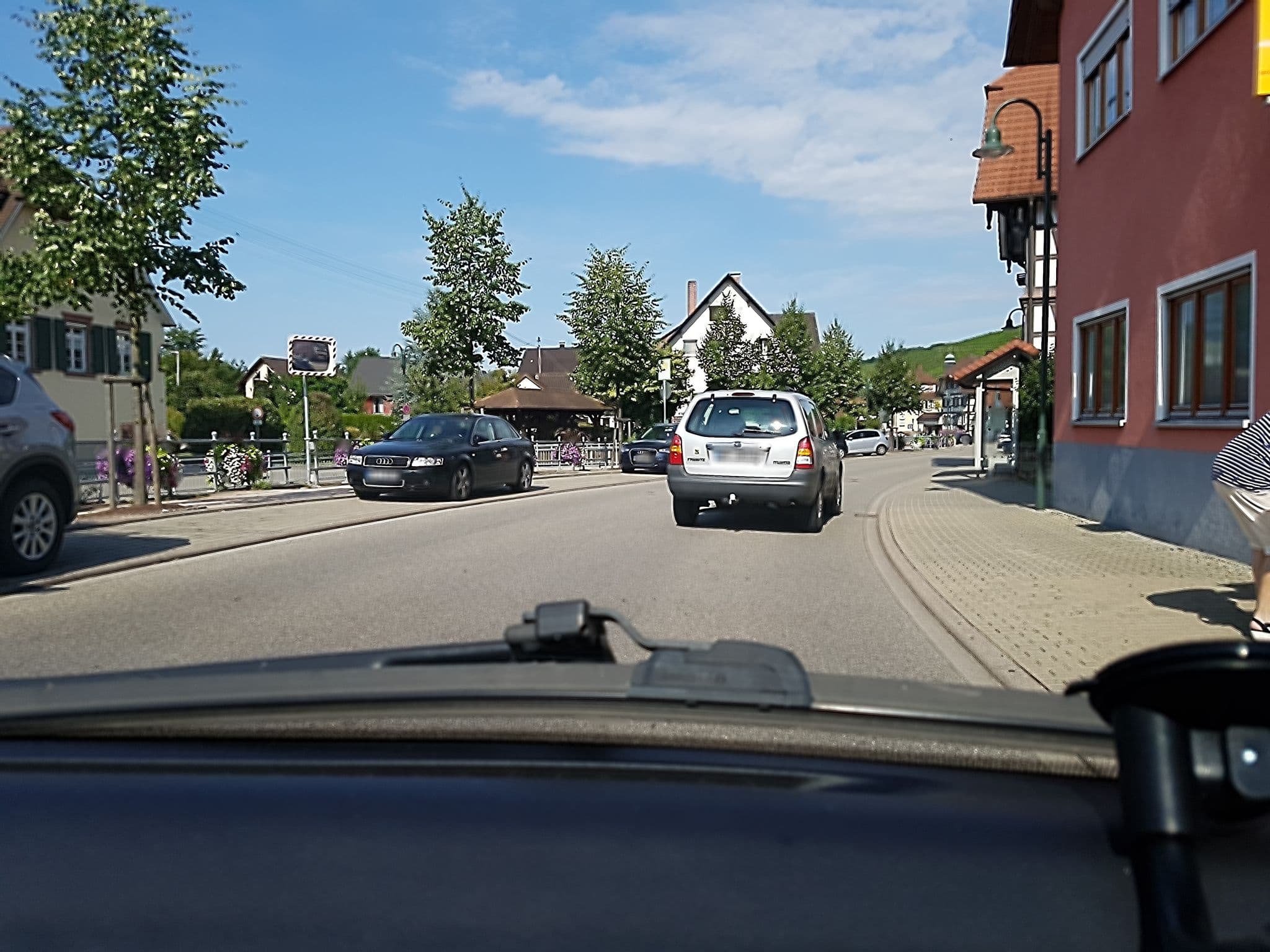 Street view near Gästehaus Benz, Durbach — © corkviewer (CC BY-SA · Mapillary)