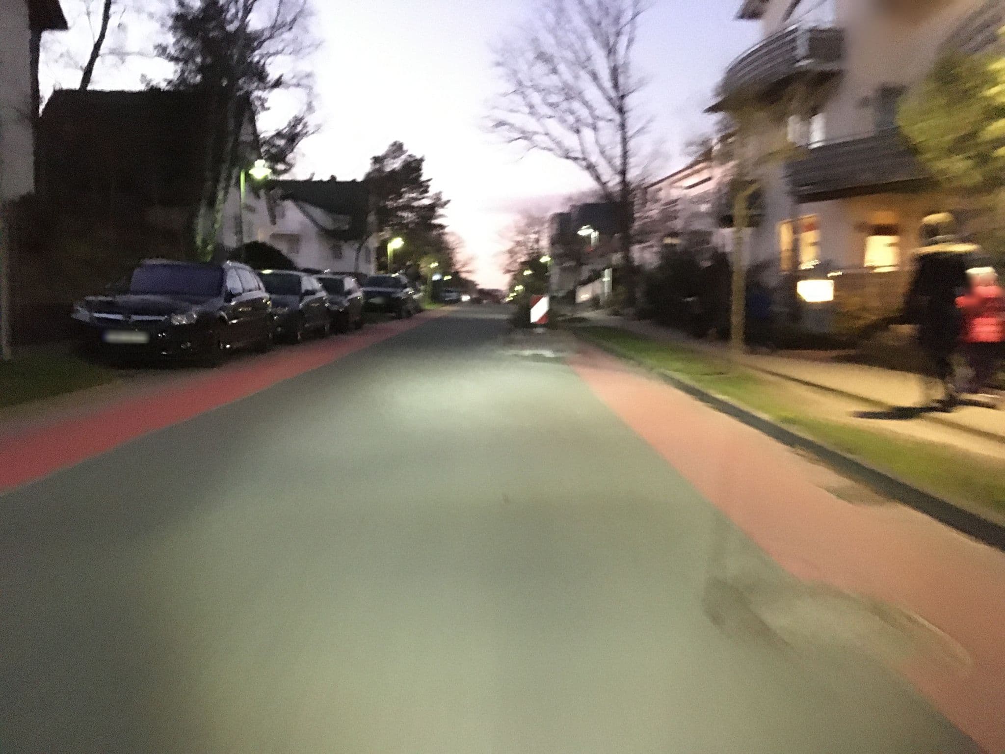 Street view near a cappella Apartments, Ostseebad Binz — © changchun1 (CC BY-SA · Mapillary)