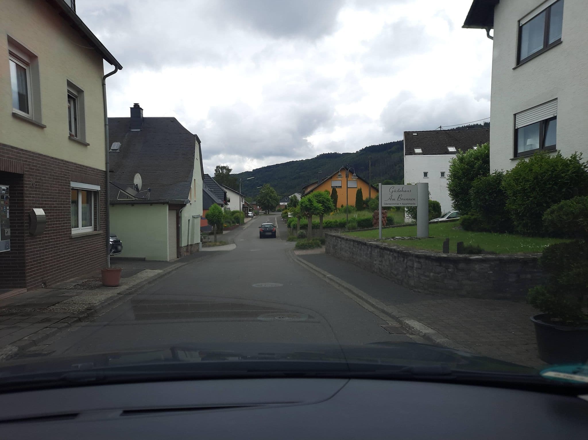Street view near Gästehaus "Am Brunnen", Kröv — © Lowiekse (CC BY-SA · Mapillary)