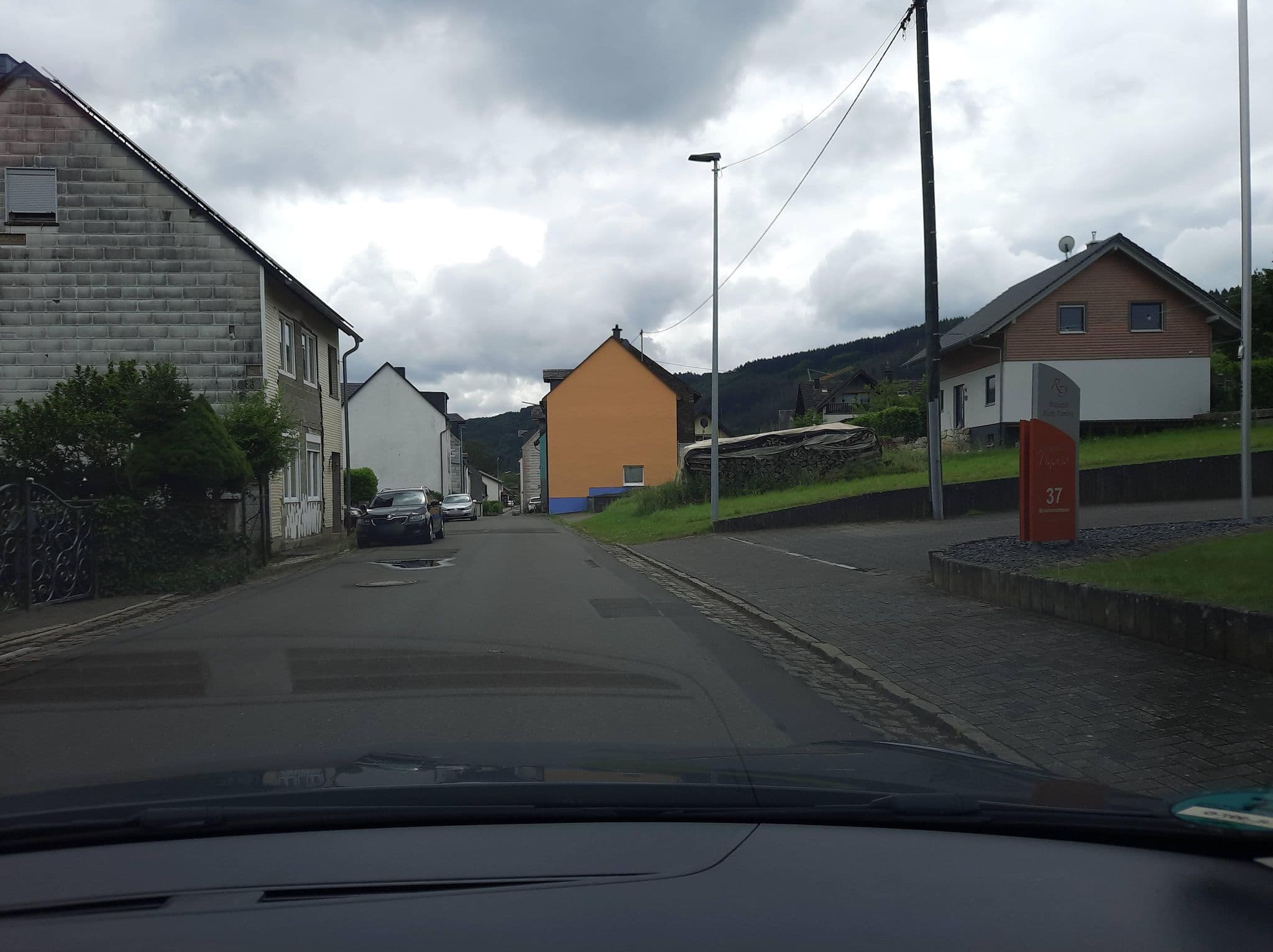 Street view near Gästehaus "VINARIA", Kröv — © Lowiekse (CC BY-SA · Mapillary)