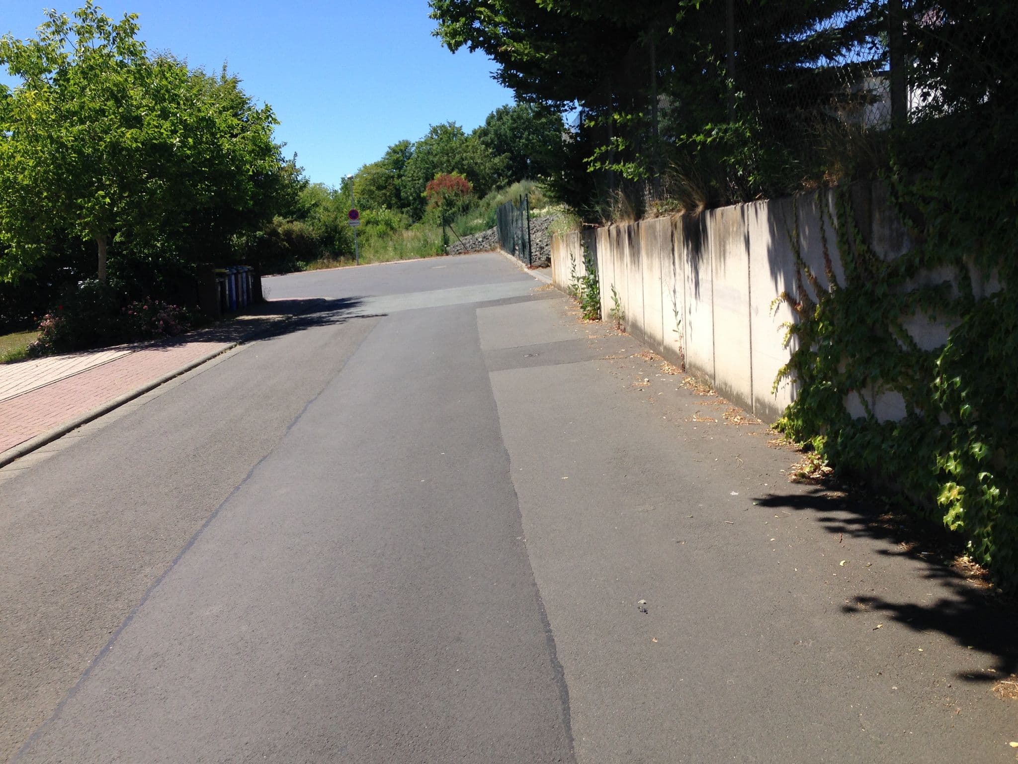 Street view near Hotel Gardenia, Reiskirchen — © dominik354 (CC BY-SA · Mapillary)