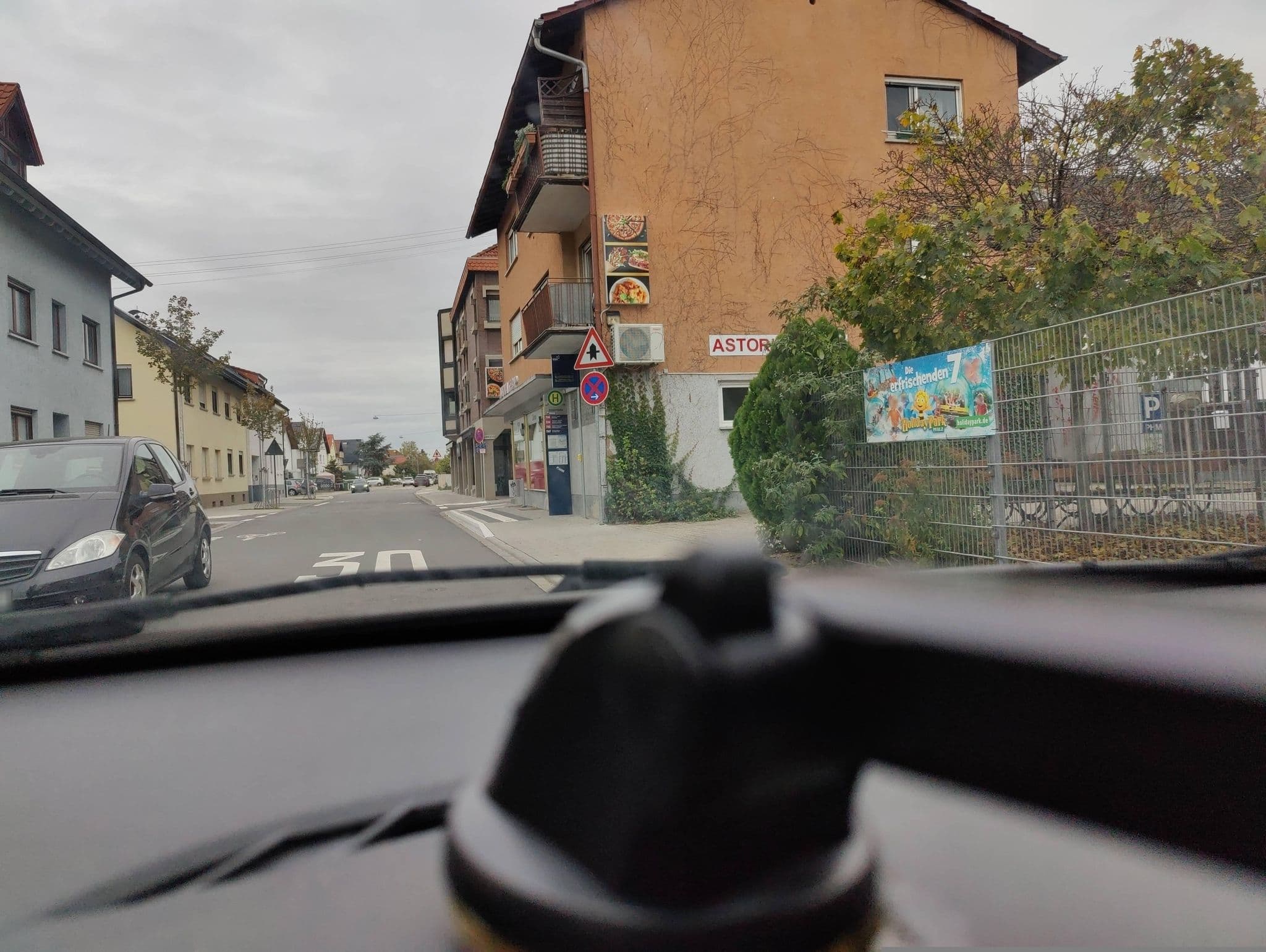 Street view near Hotel Grünshof, Walldorf — © poxonline (CC BY-SA · Mapillary)
