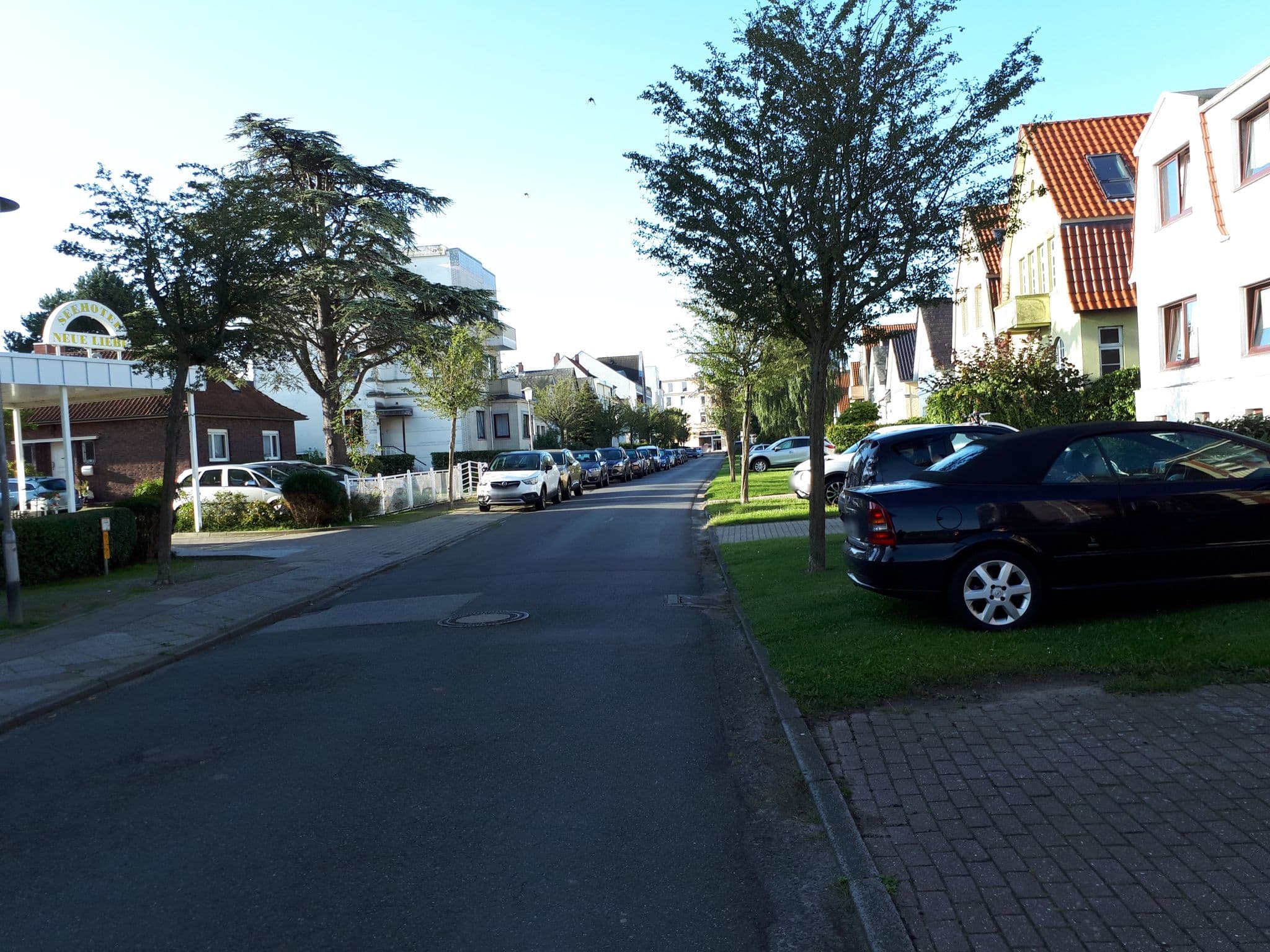 Street view near Seehotel Neue Liebe, Cuxhaven