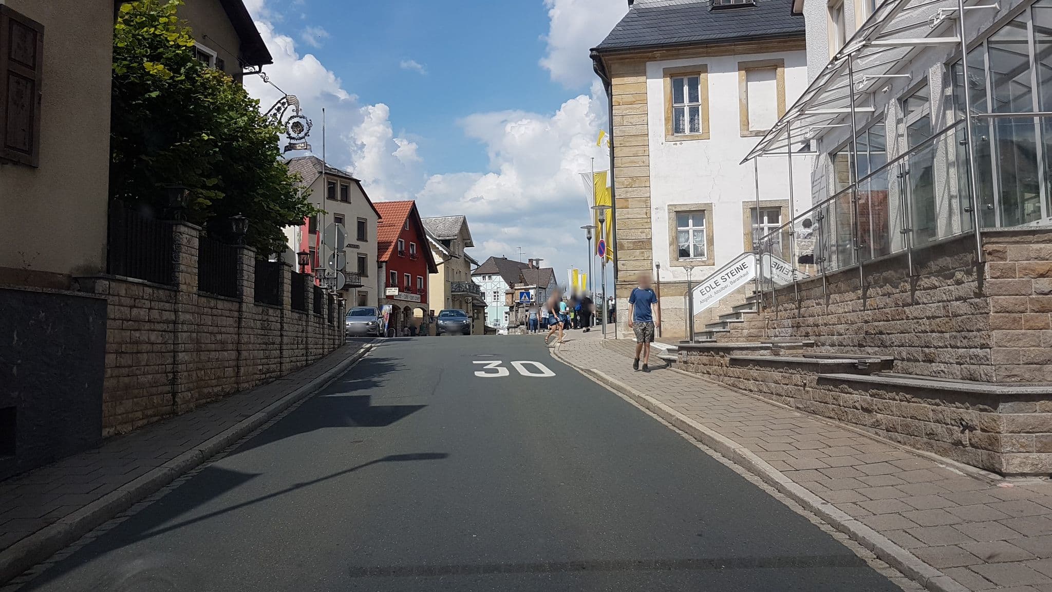 Street view near Gasthof zur Rose, Gößweinstein — © r66 (CC BY-SA · Mapillary)