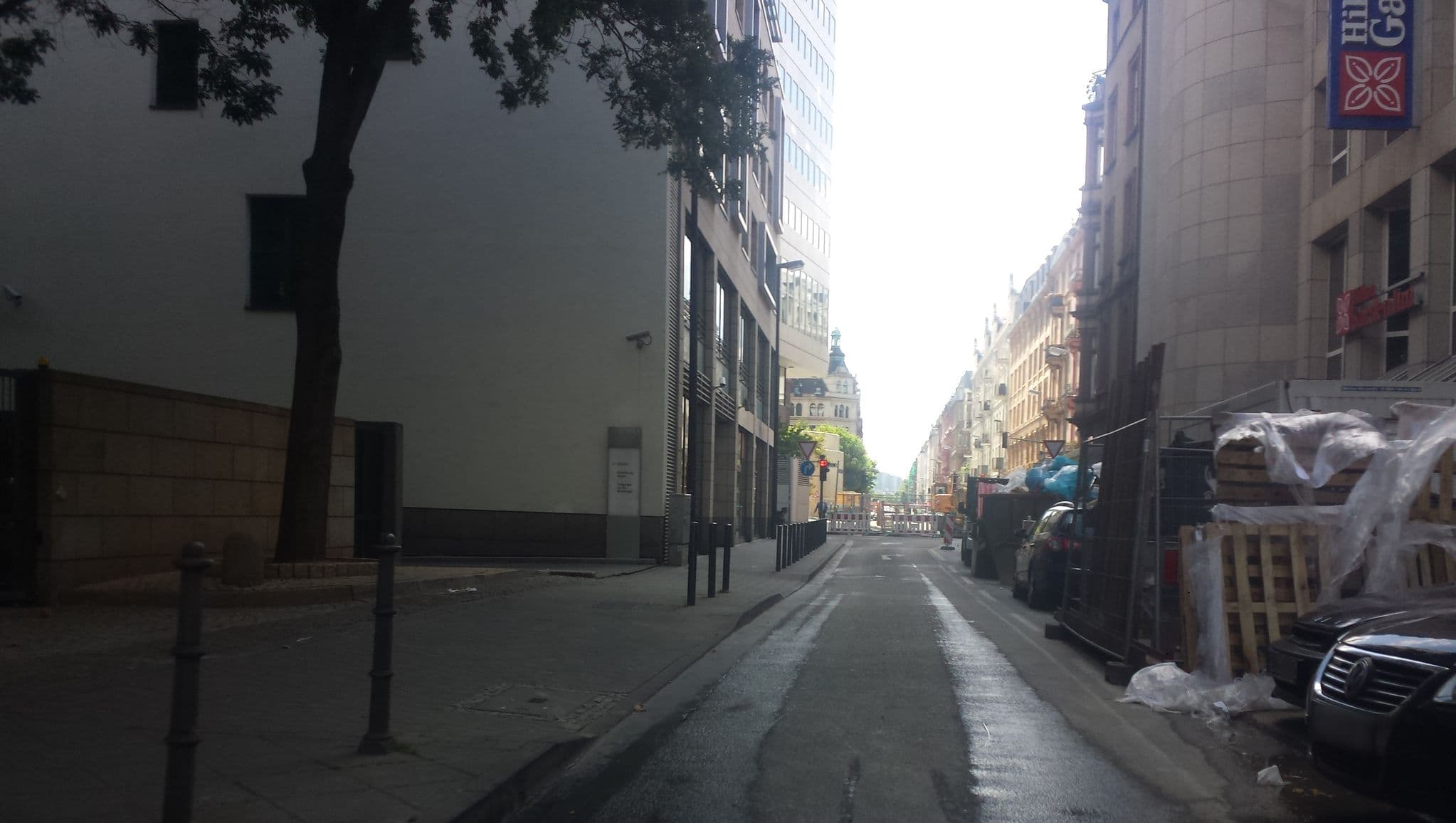 Street view near Hilton Garden Inn Frankfurt City Centre, Frankfurt am Main