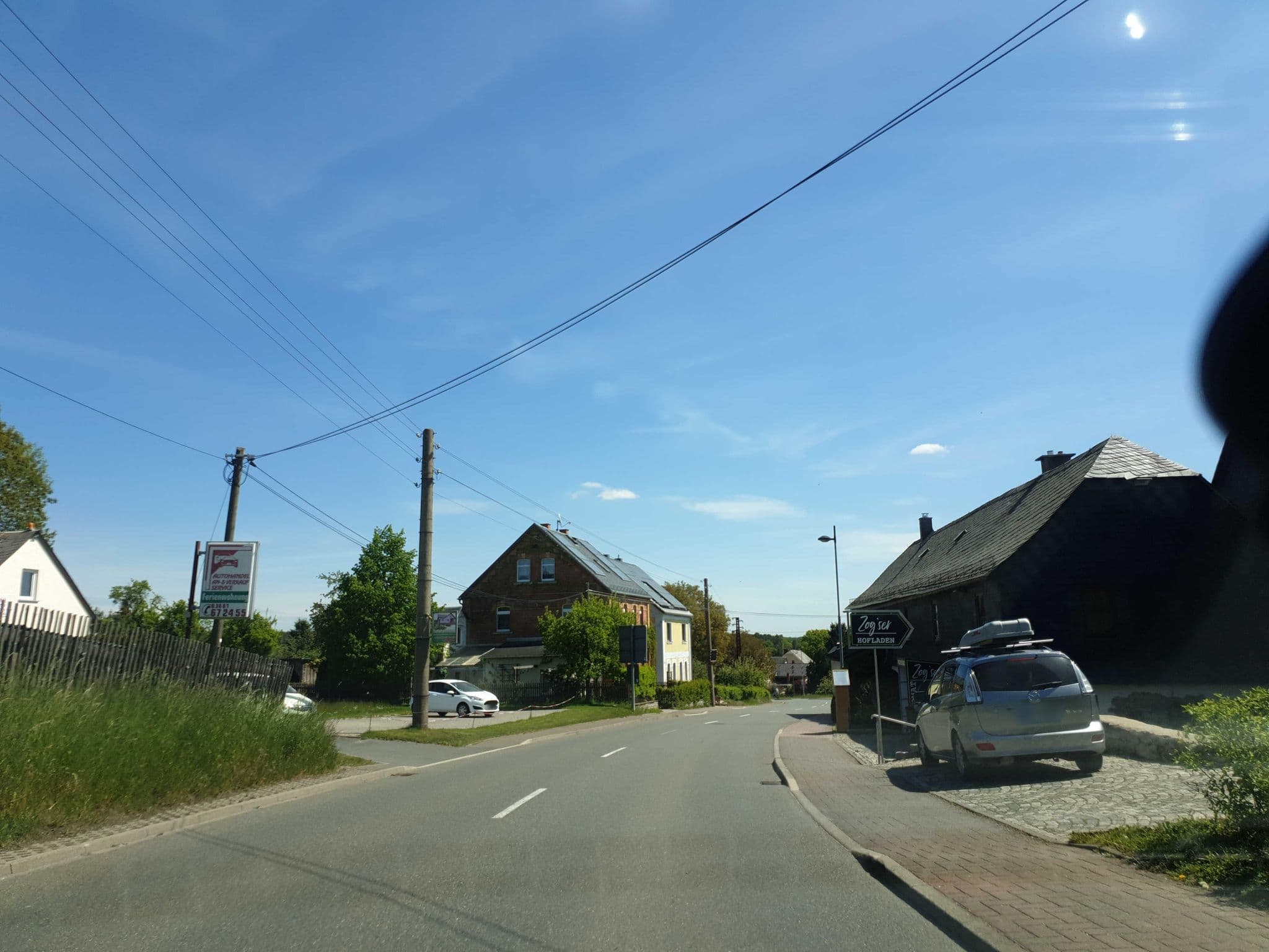Street view near Ferienwohnung Fleischer, Langenwetzendorf — © canislupus (CC BY-SA · Mapillary)