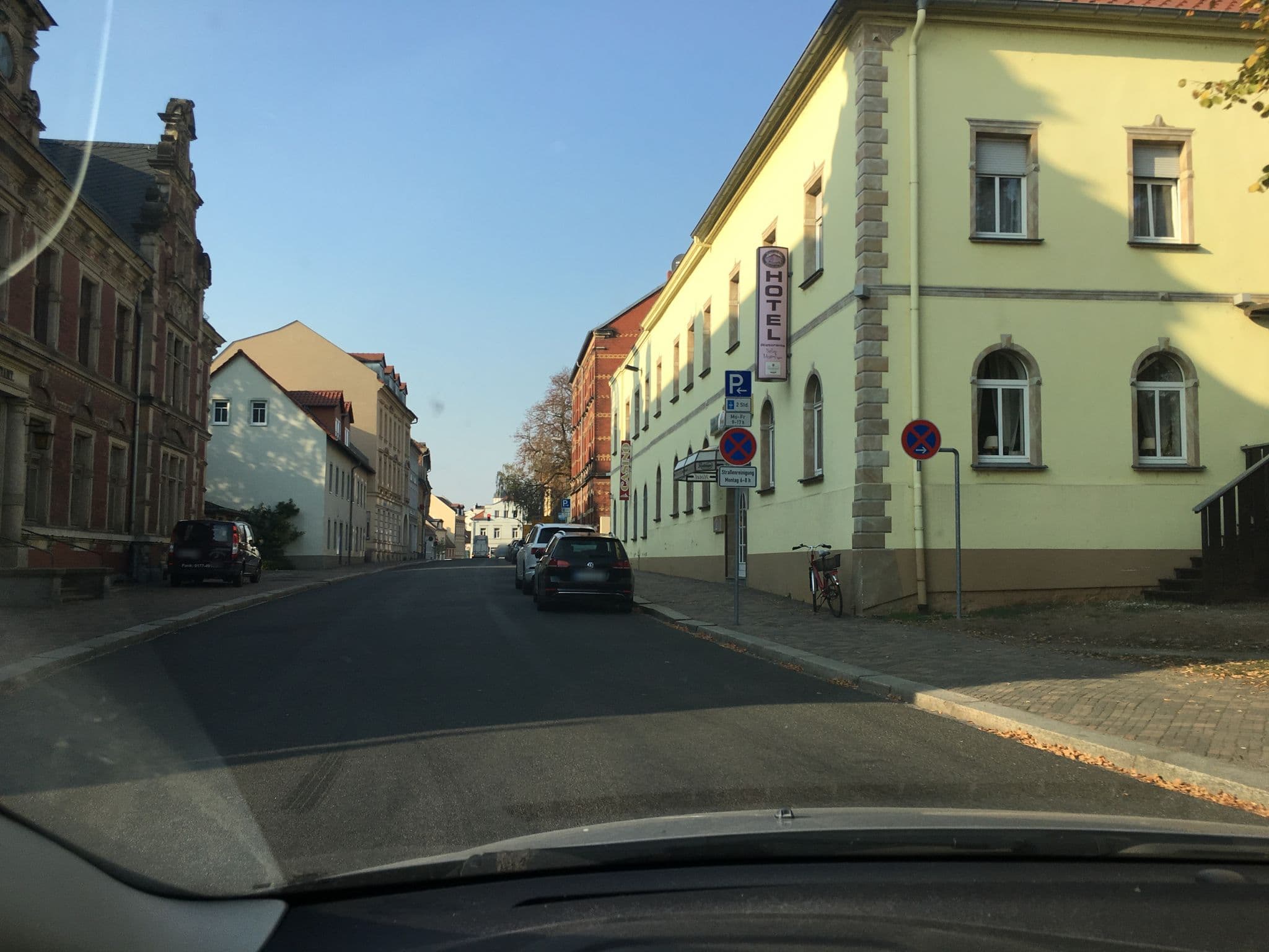 Street view near Hotel Zur Post, Wurzen — © bejotel (CC BY-SA · Mapillary)