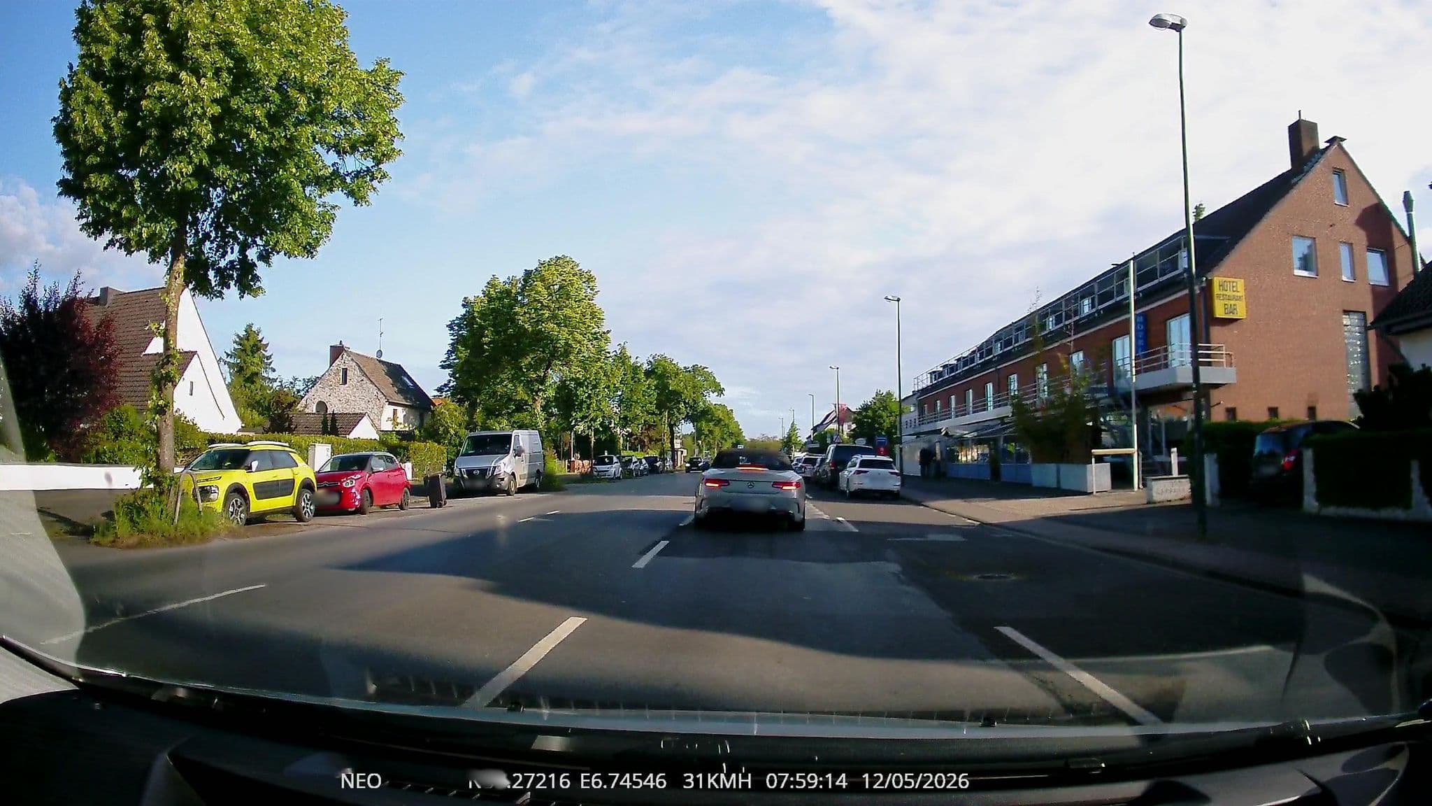 Street view near Airhotel Wartburg, Meerbusch — © TechniPorter (CC BY-SA · Mapillary)