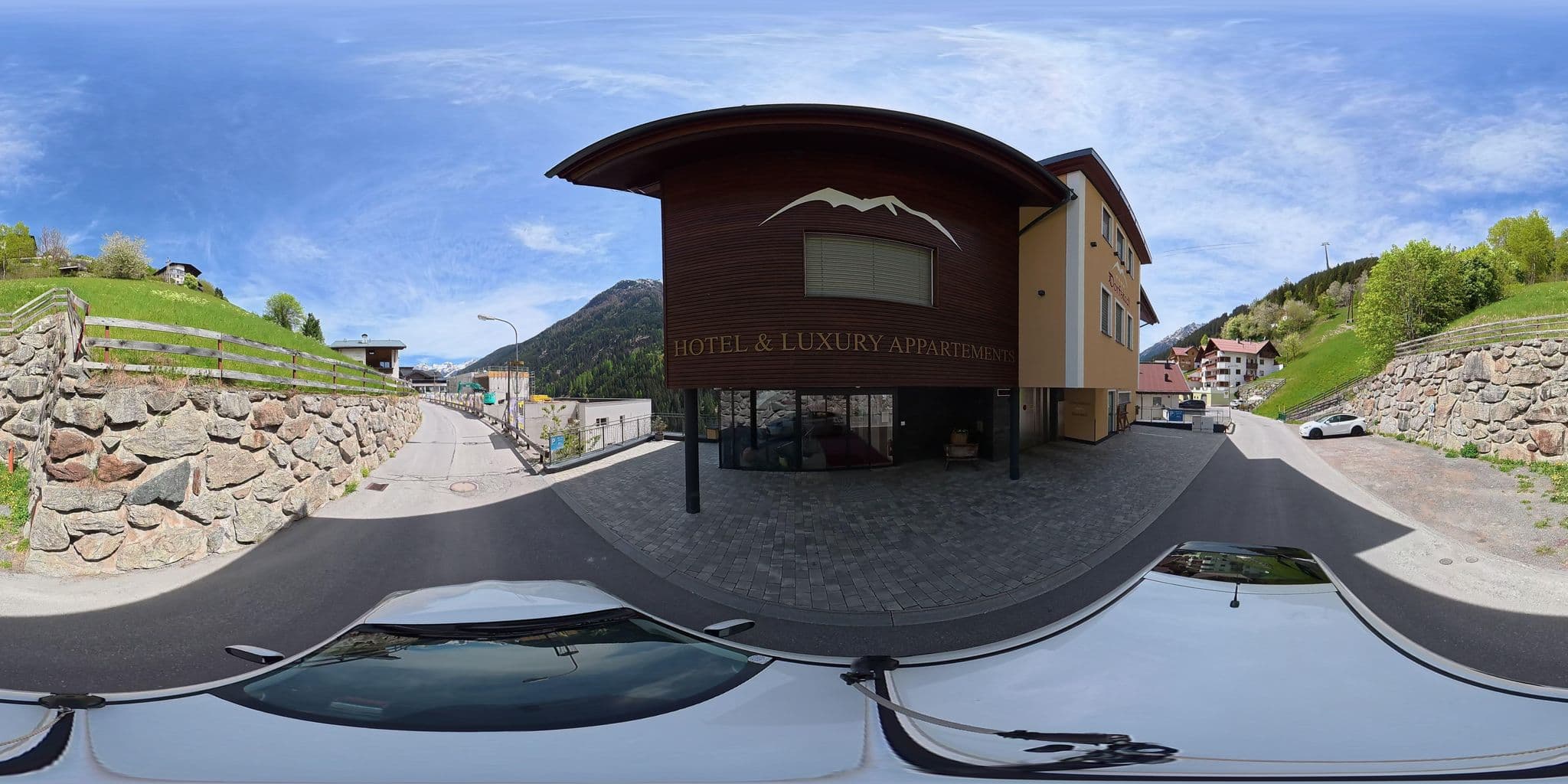 Street view near Hotel Dorfstadl, Kappl — © osmplus_org (CC BY-SA · Mapillary)
