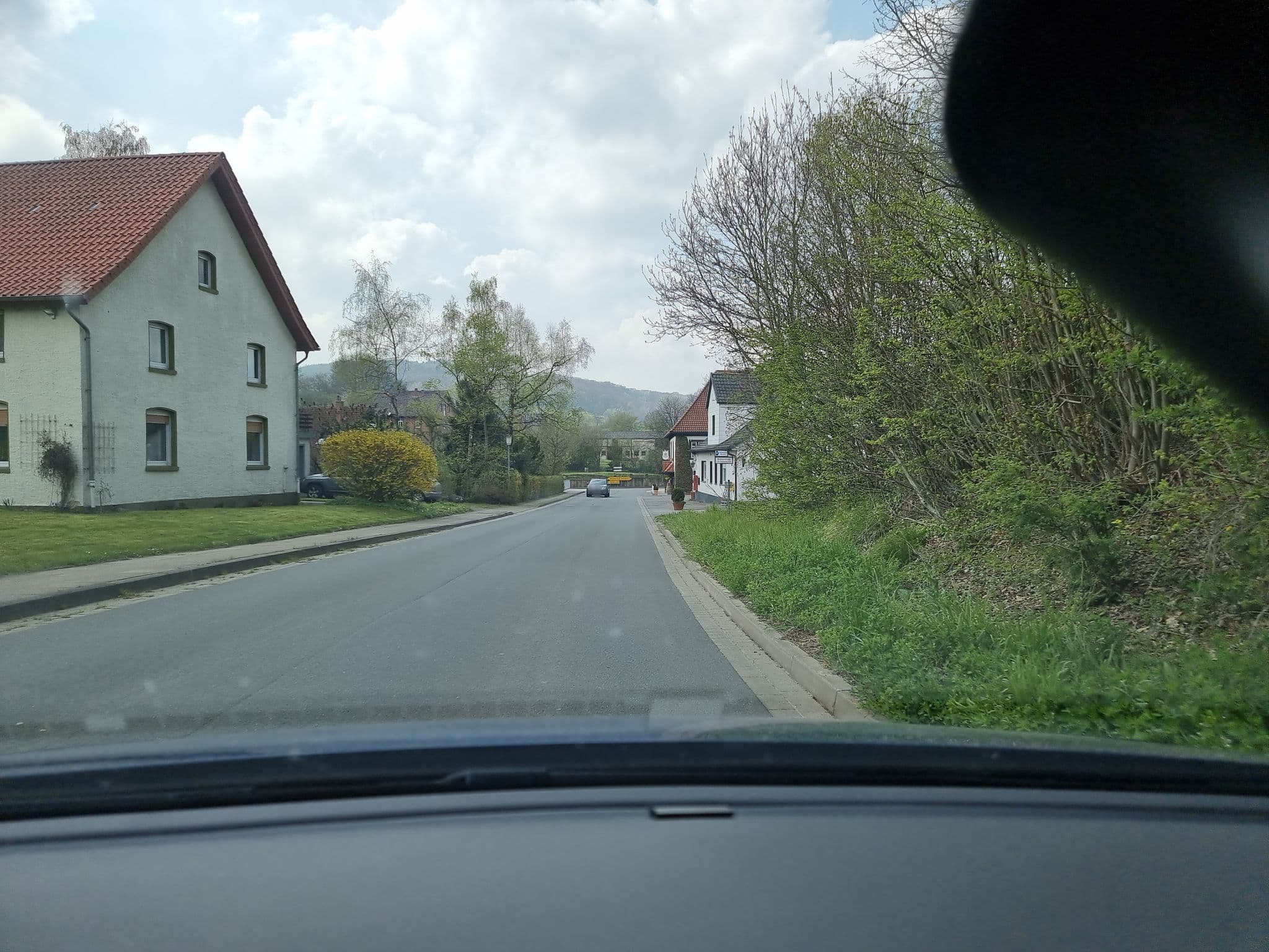 Street view near Privatpension Eichenhof, Dörentrup — © crash69 (CC BY-SA · Mapillary)