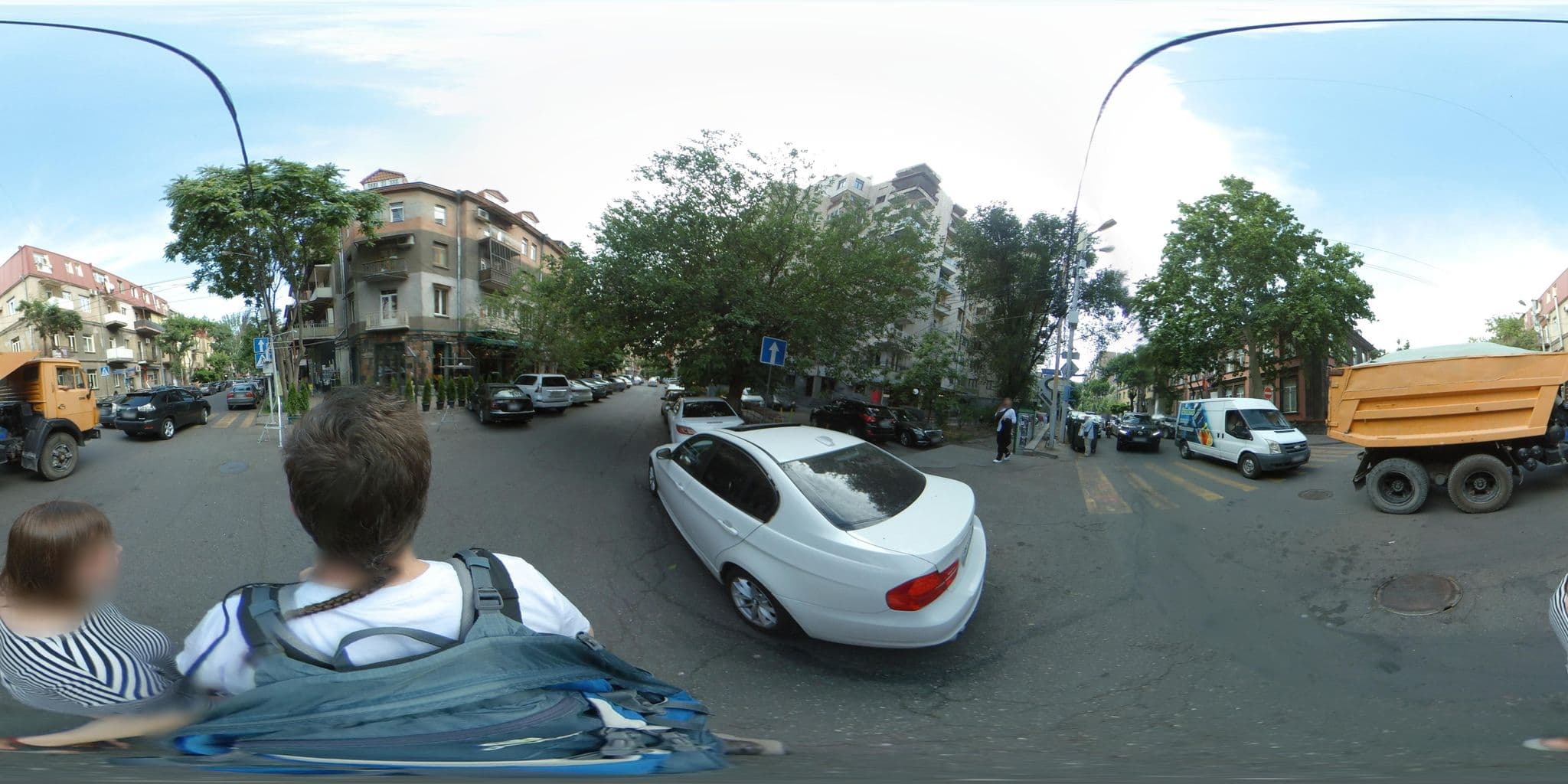 Street view near The Phoenix, Kentron — © vlivyur (CC BY-SA · Mapillary)