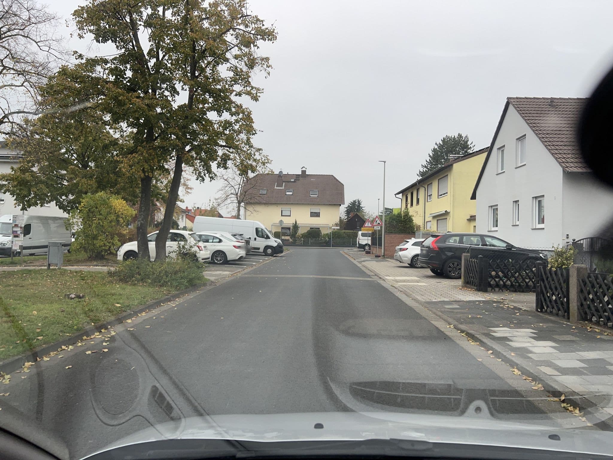 Street view near Zimmervermietung Fromm, Kelsterbach — © robffm (CC BY-SA · Mapillary)